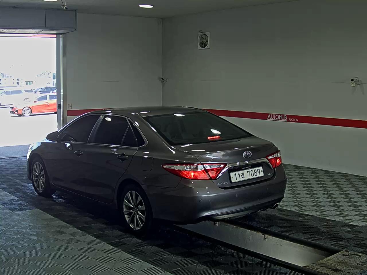 2017 - toyota camry