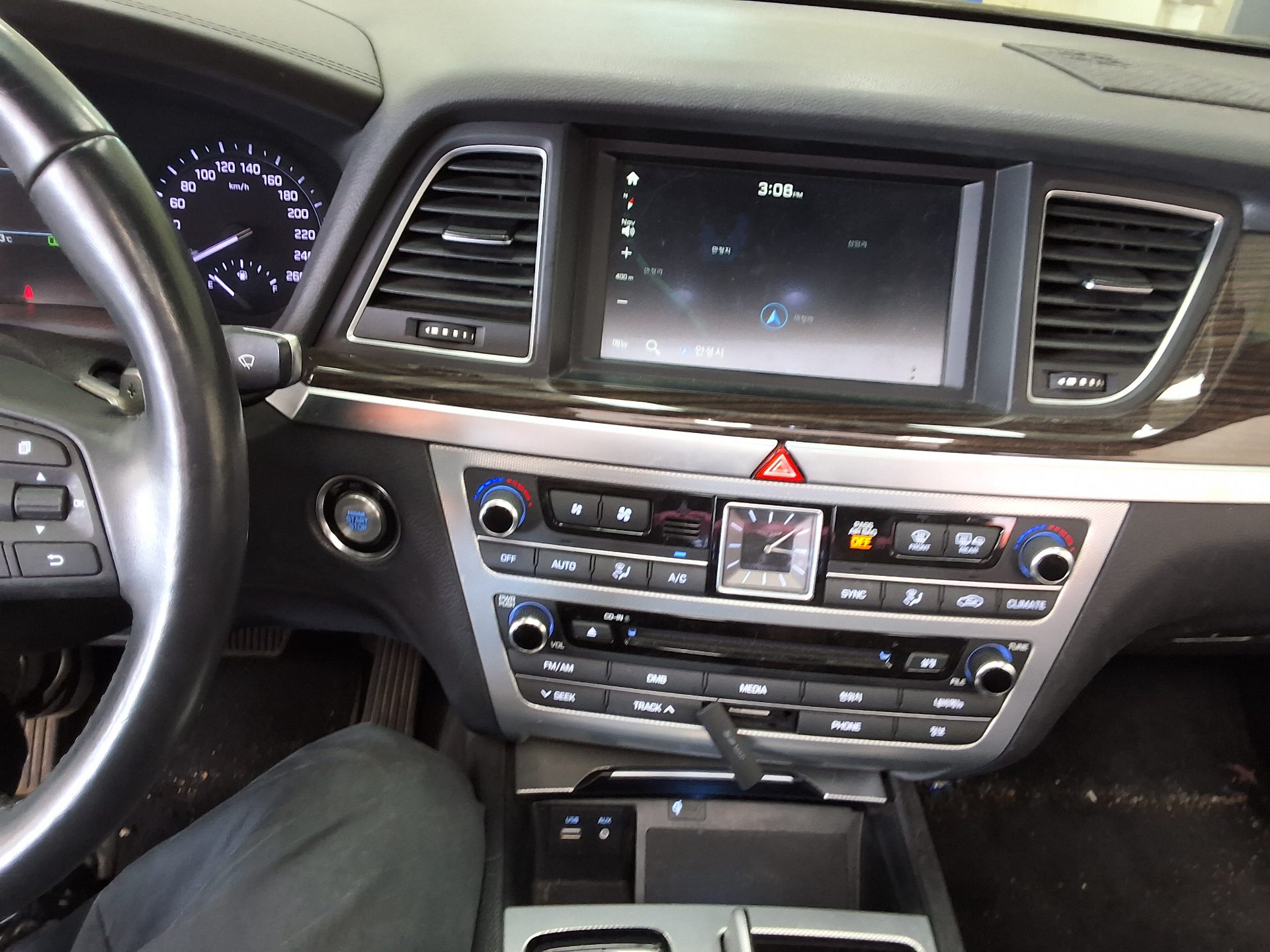 2017 - genesis g80
