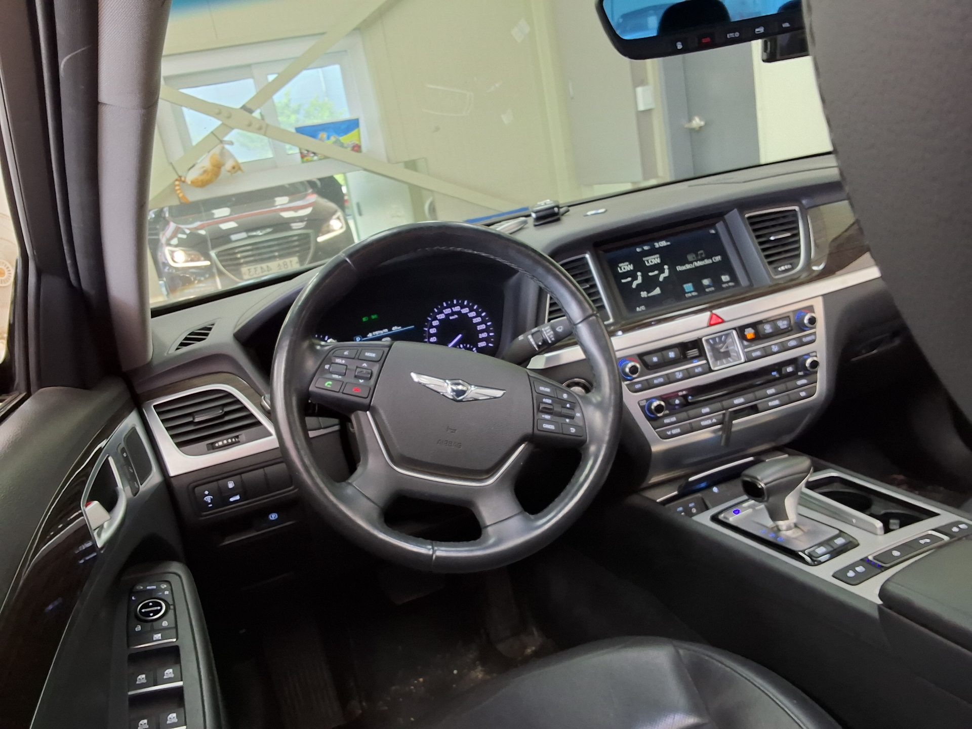 2017 - genesis g80