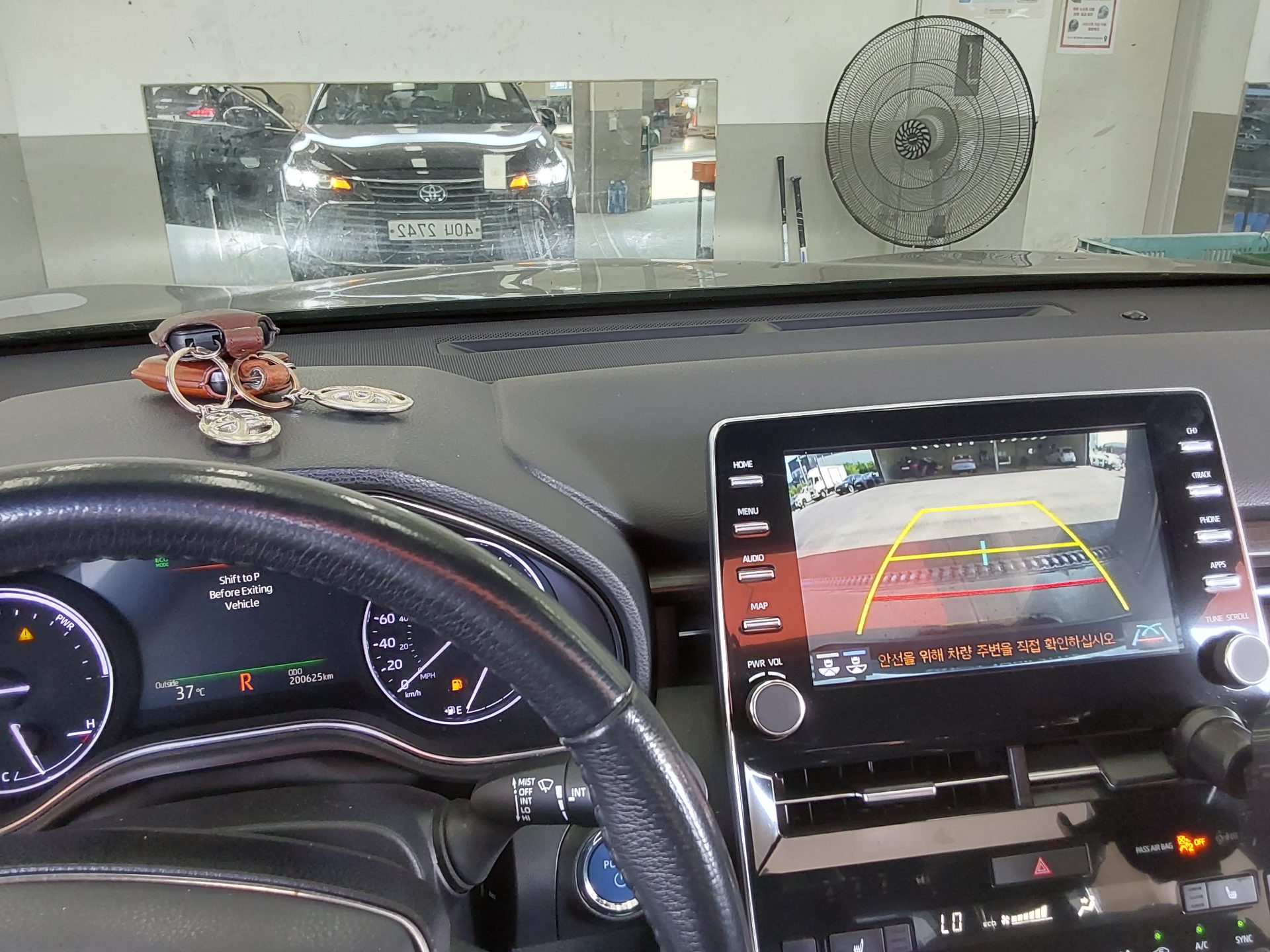 2019 - toyota avalon