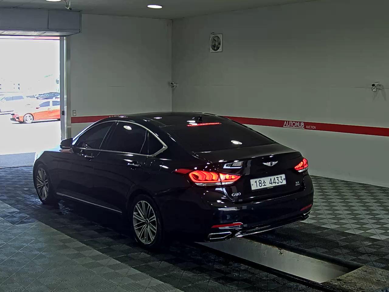 2017 - genesis g80