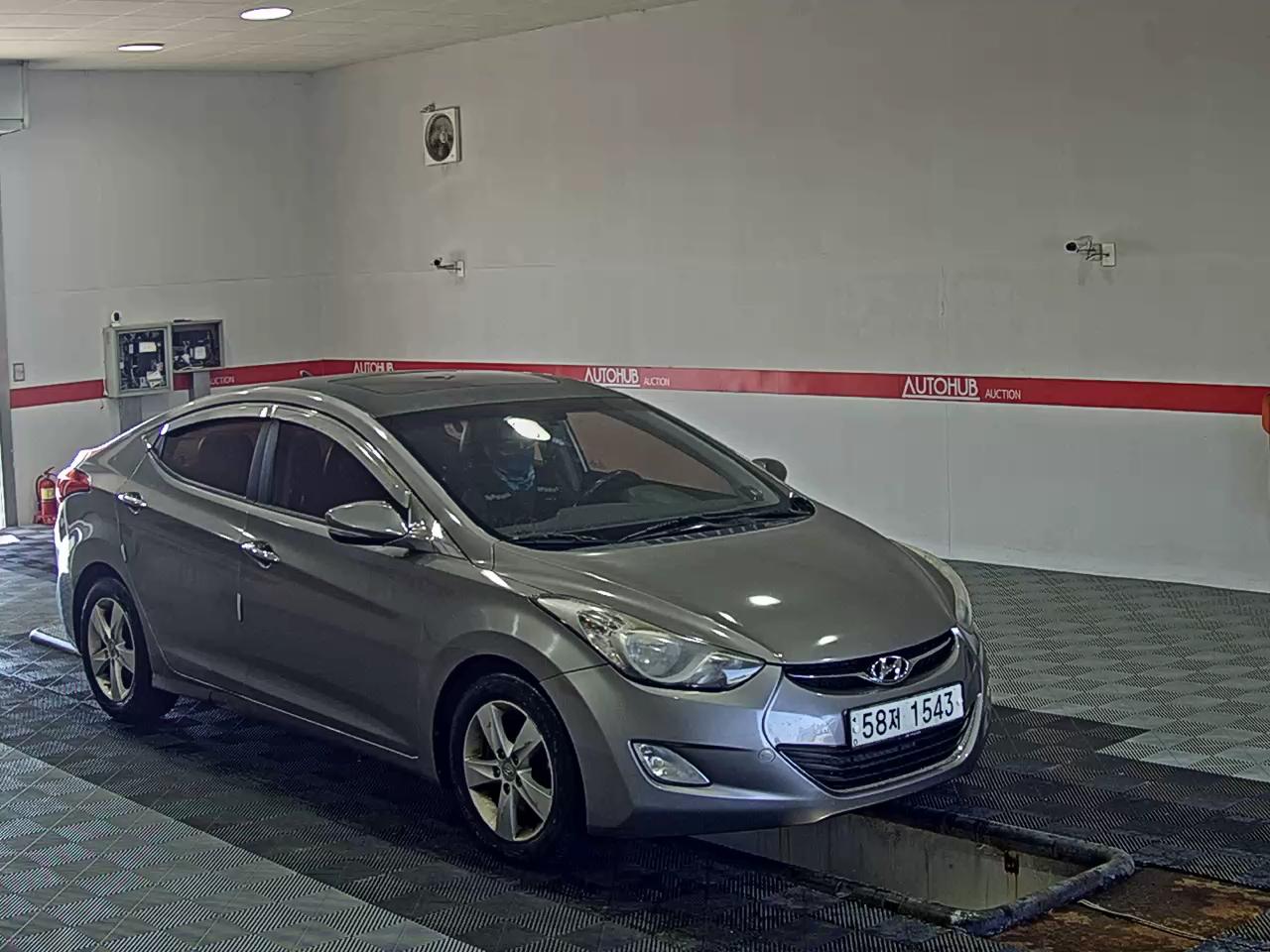 2011 - hyundai avante