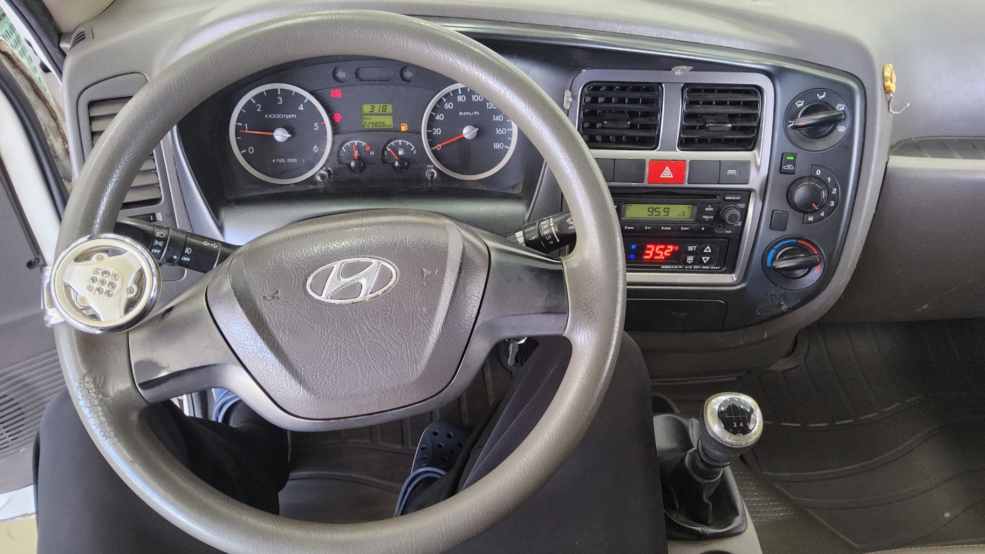 2015 - hyundai porter