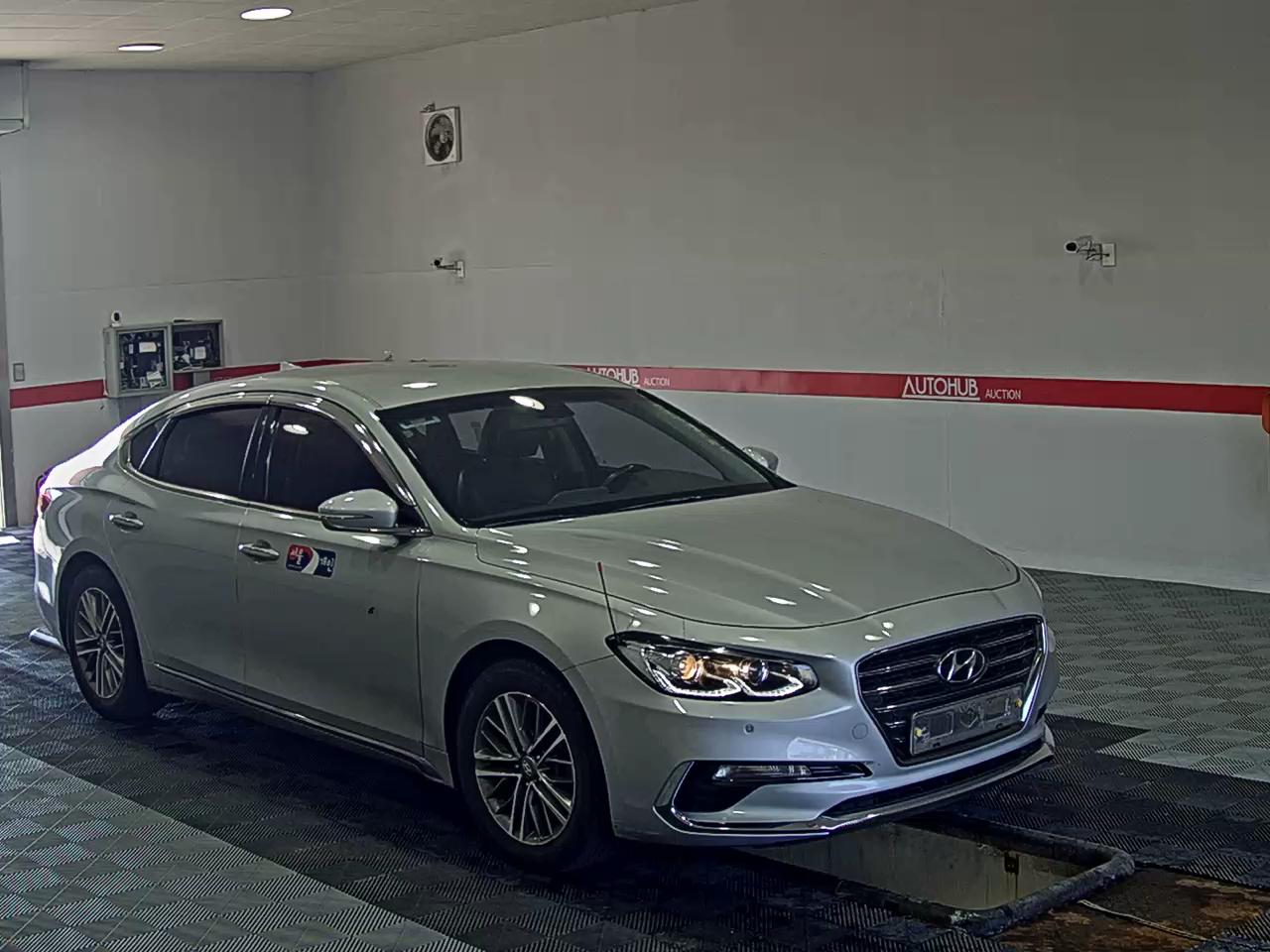 2018 - hyundai grandeur