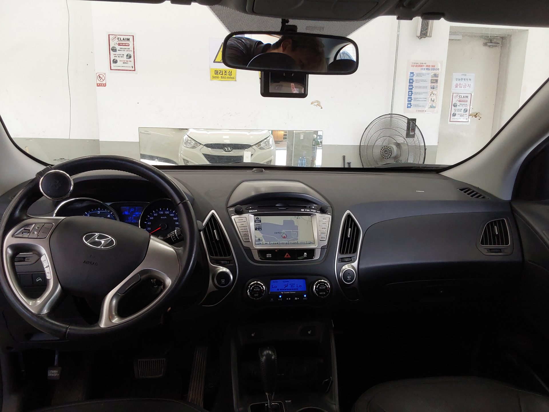2011 - hyundai tucson