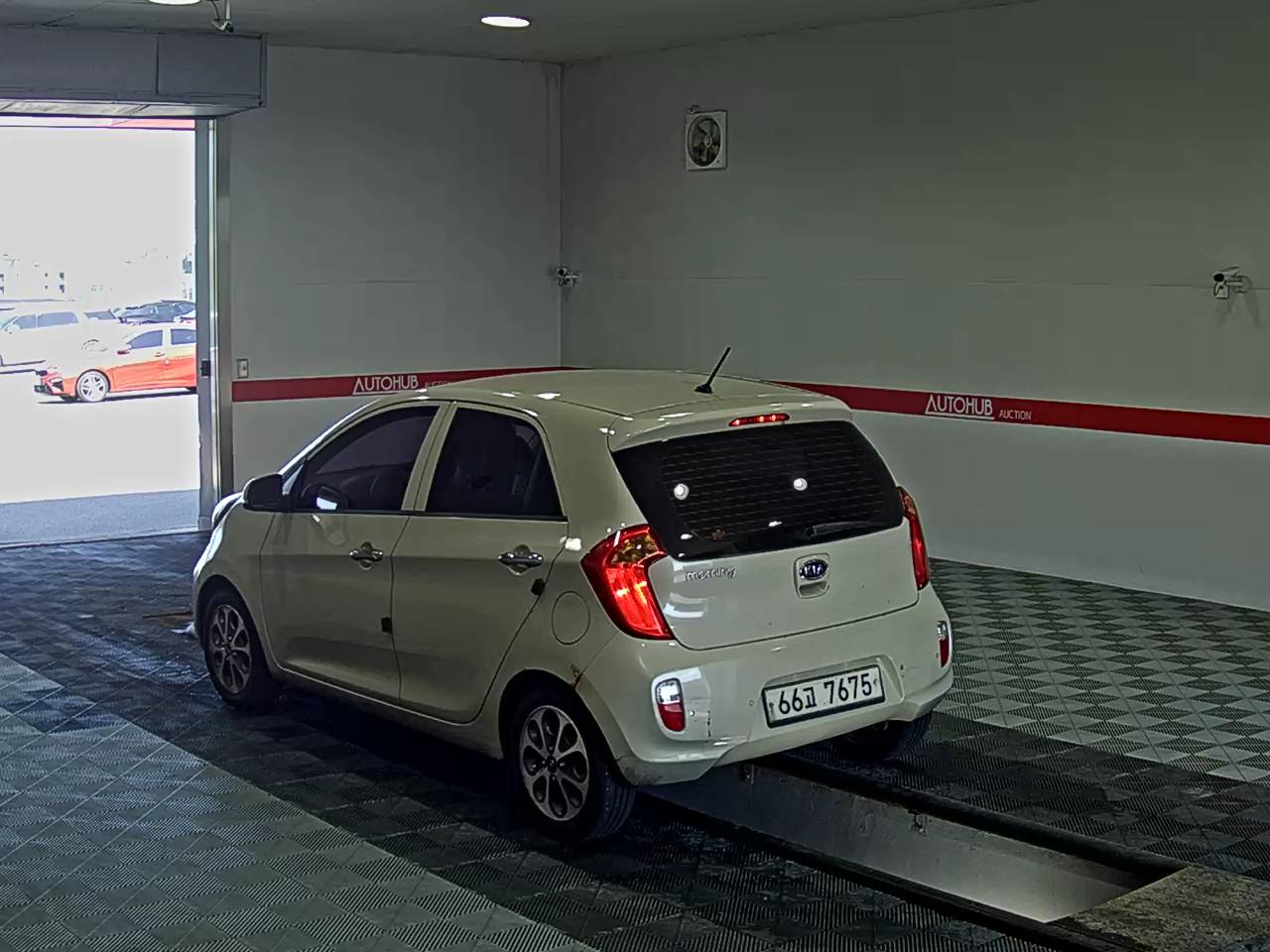 2012 - kia morning