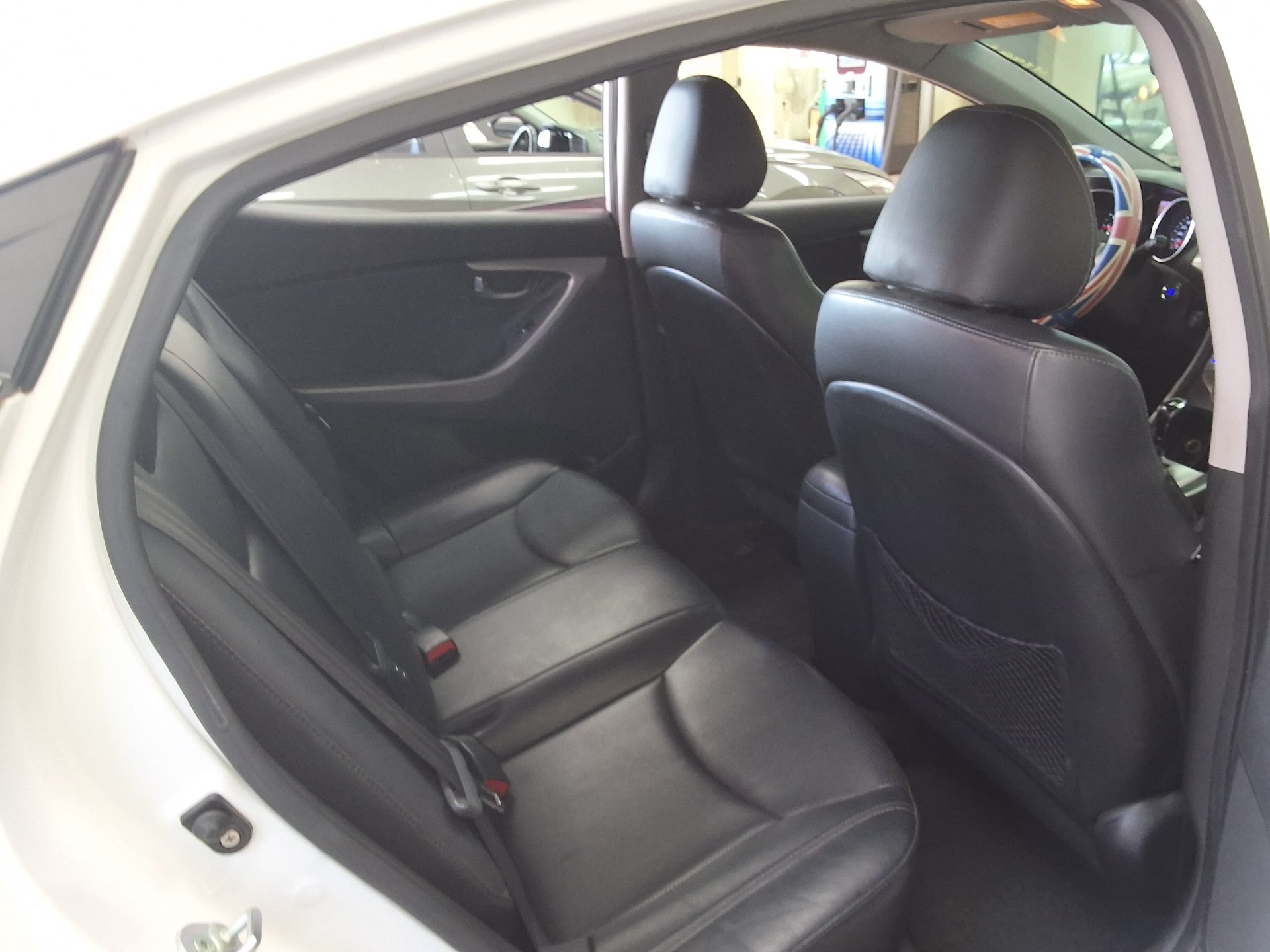 2014 - hyundai avante