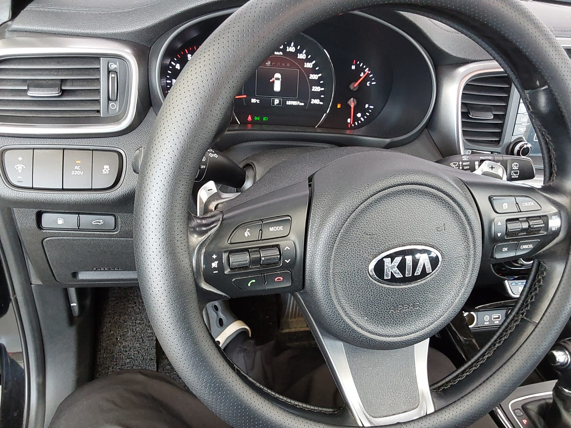 2016 - kia sorento