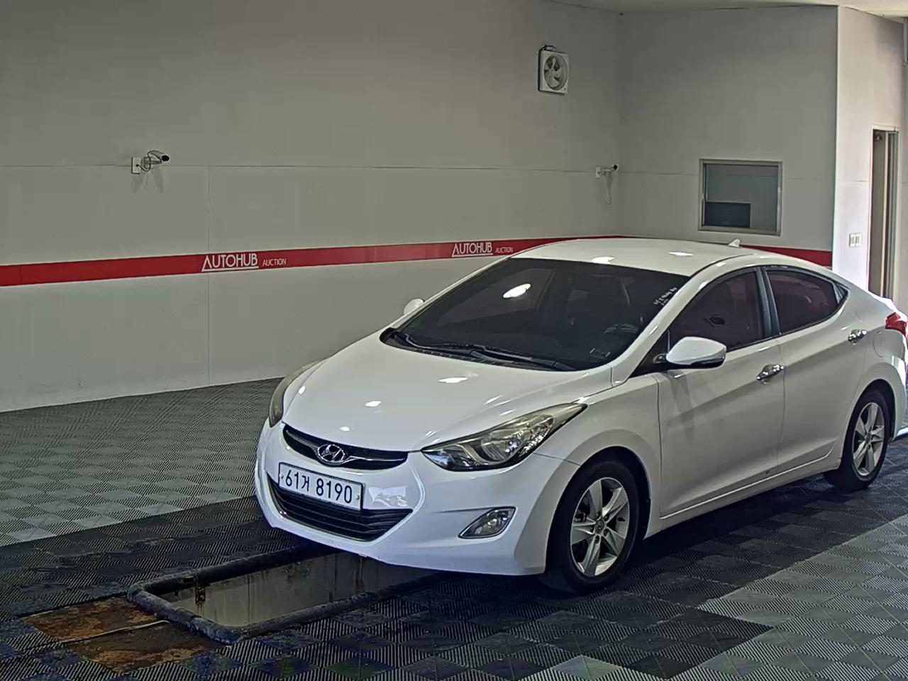 2014 - hyundai avante