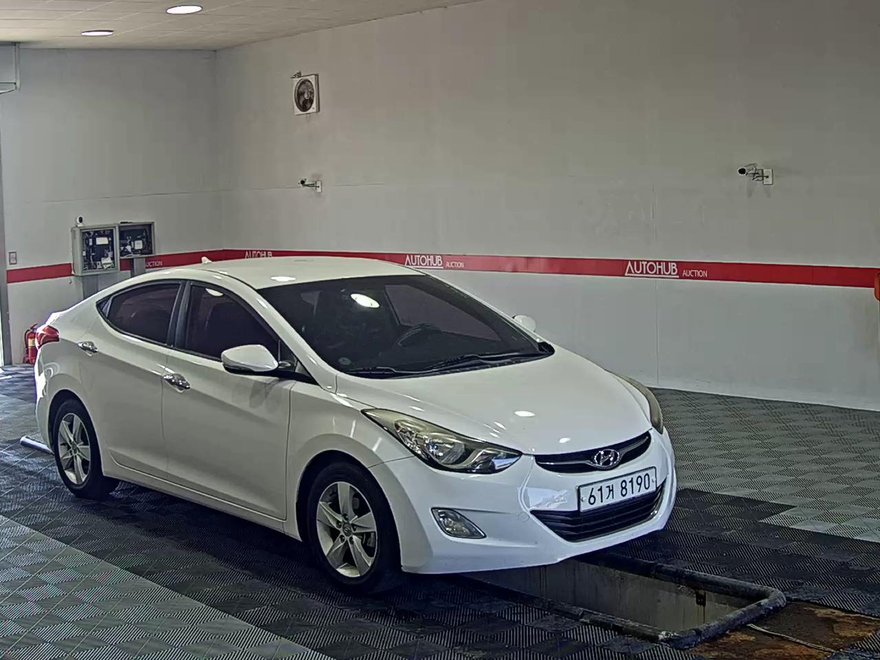 2014 - hyundai avante