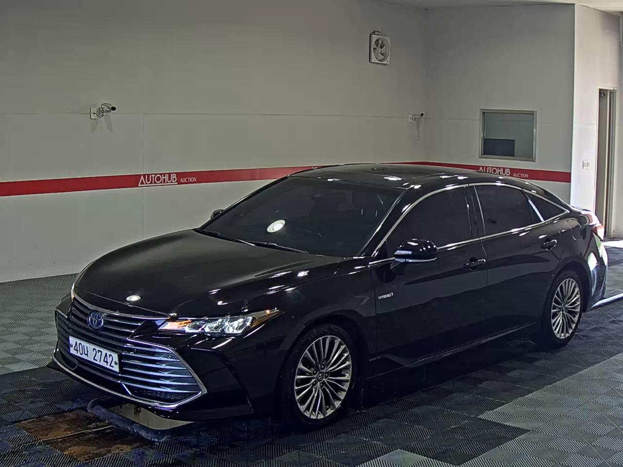 2019 - toyota avalon