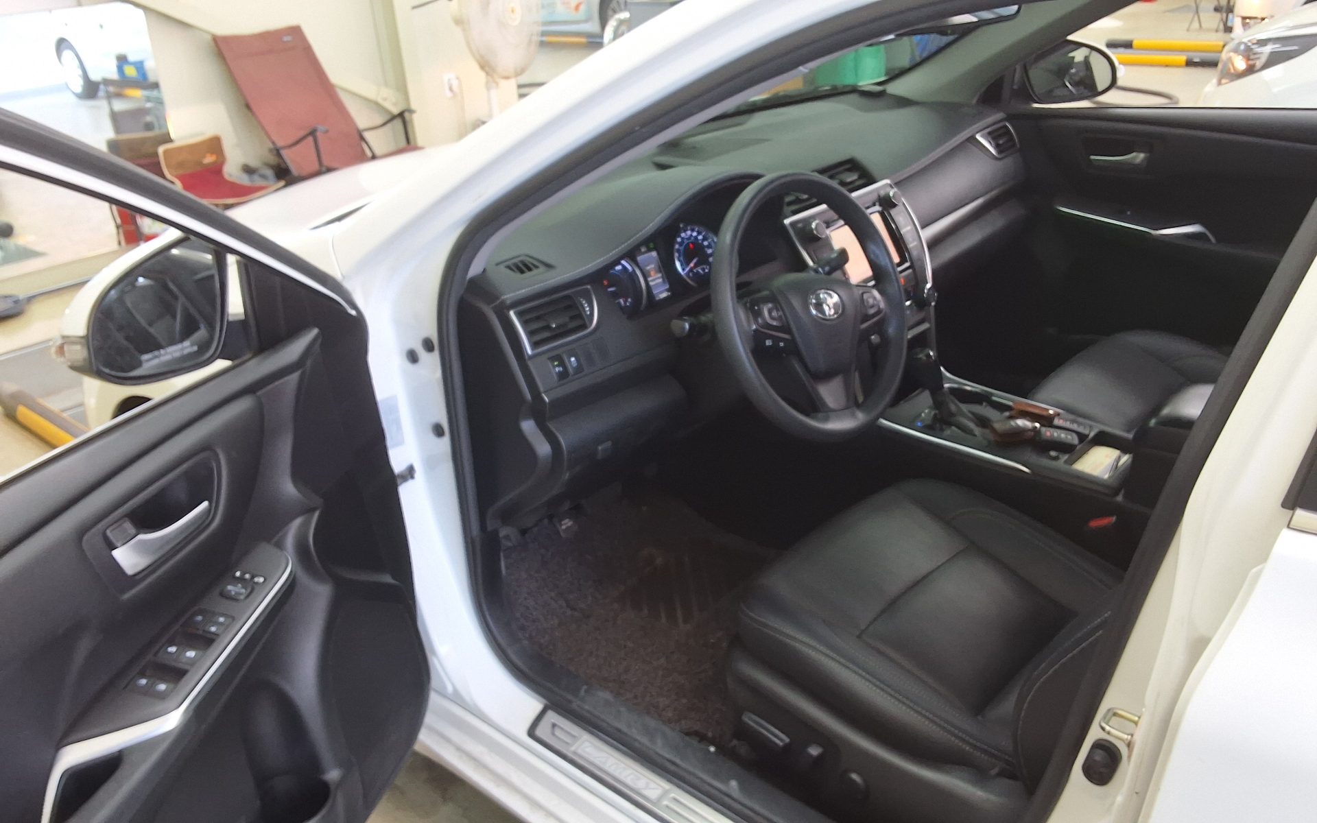 2016 - toyota camry