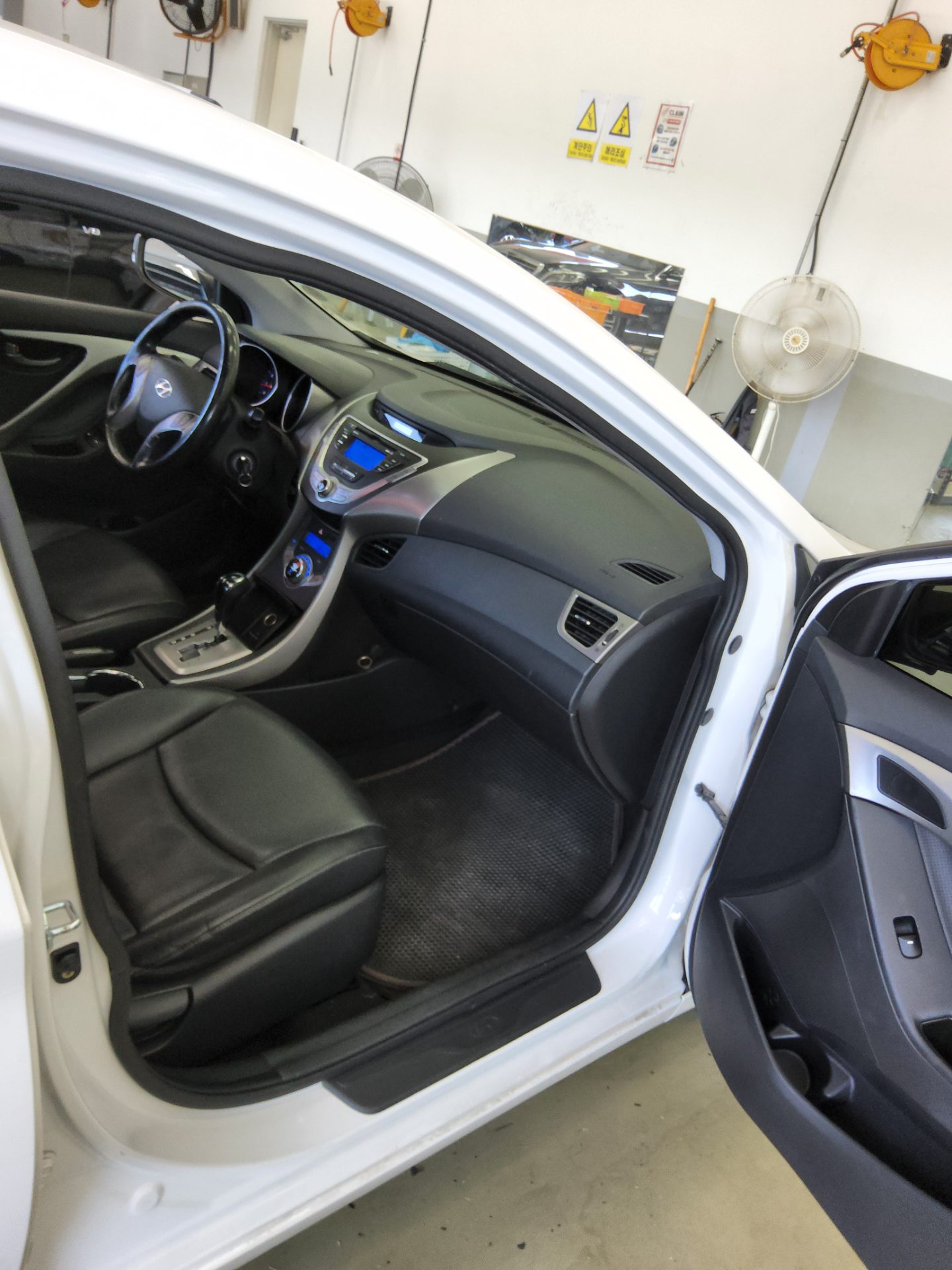 2013 - hyundai avante