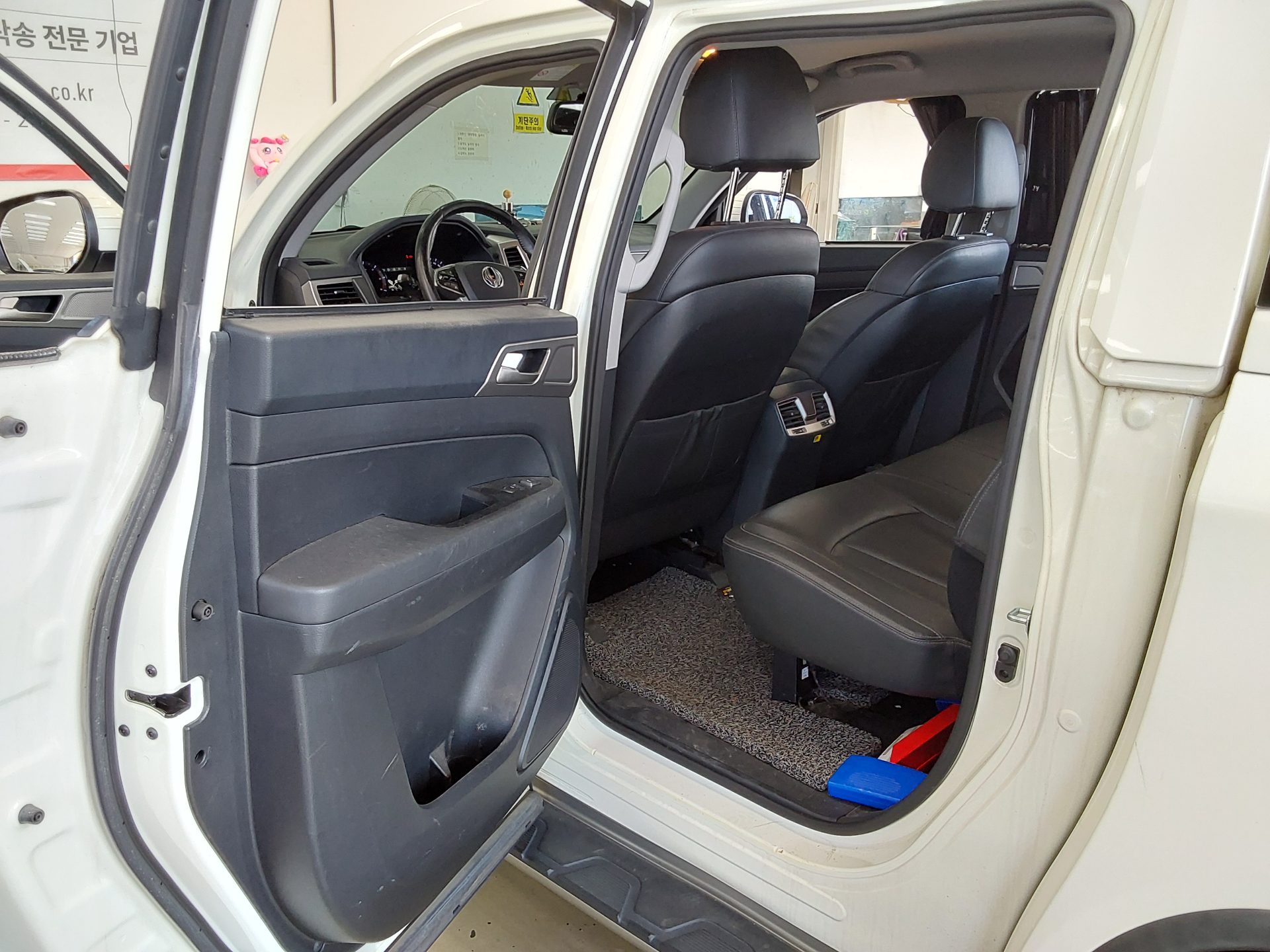 2018 - ssangyong rexton
