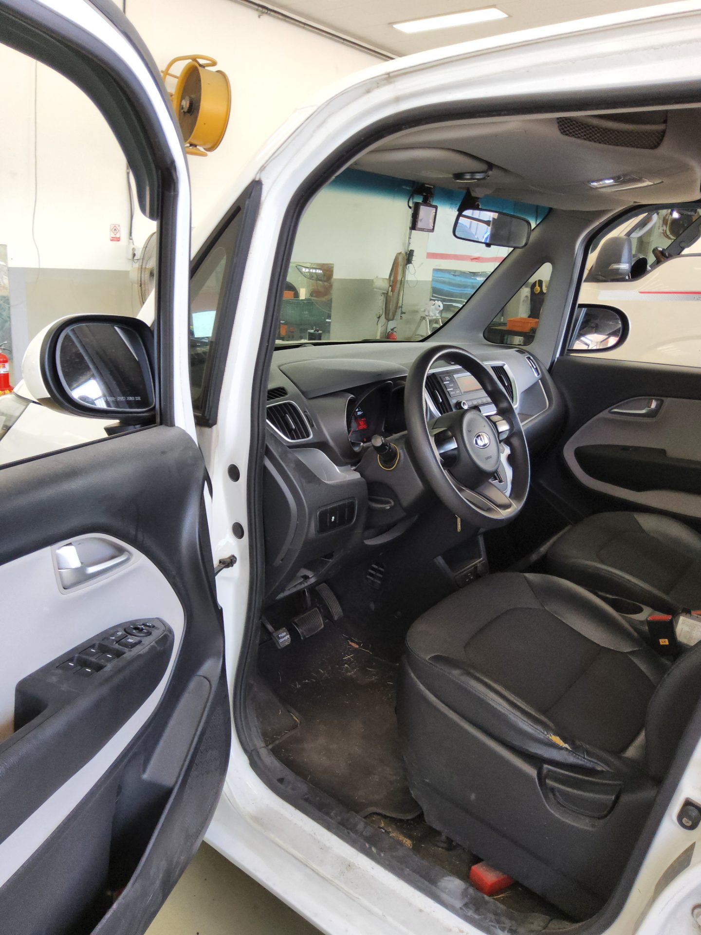 2019 - kia ray