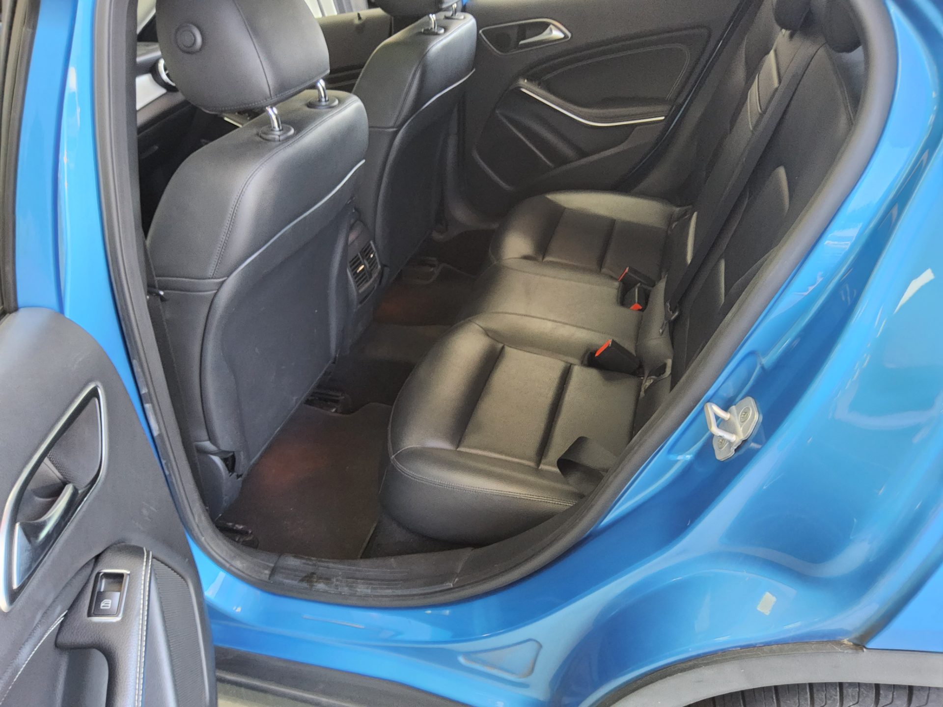 2015 - mercedes-benz 200
