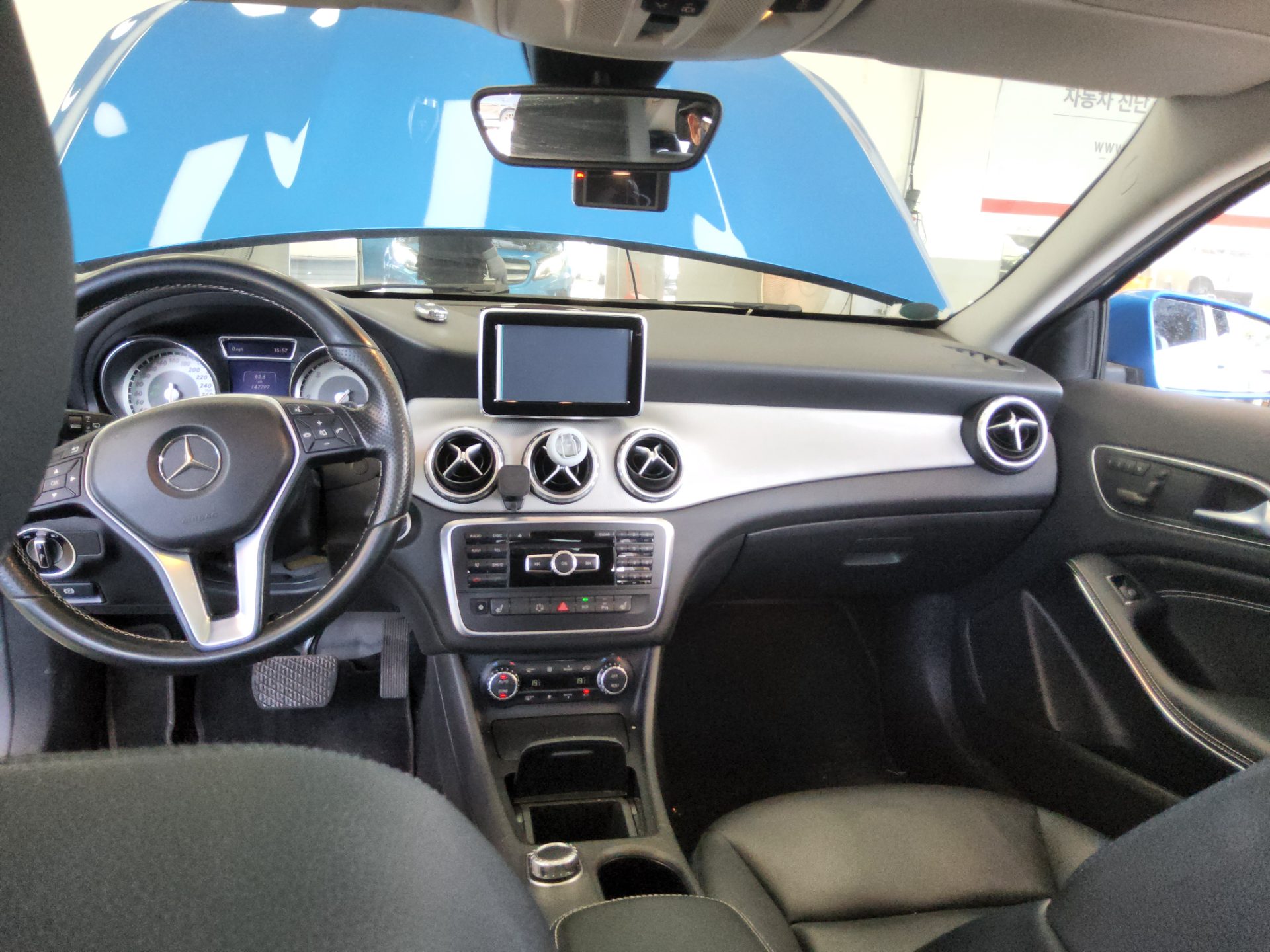 2015 - mercedes-benz 200