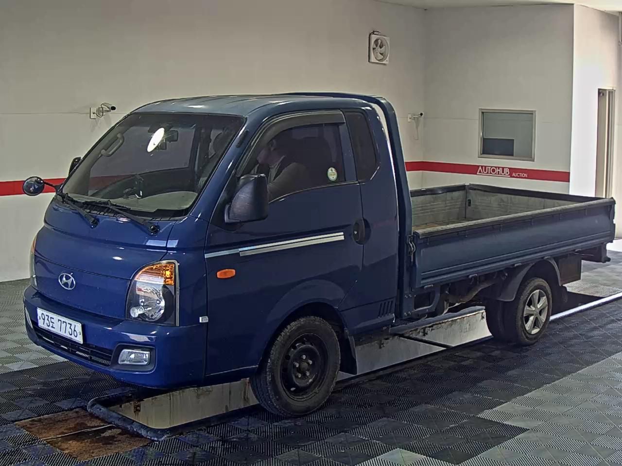 HYUNDAI PORTER II SUPER CAB EXTRA WHEELBASE SUPER