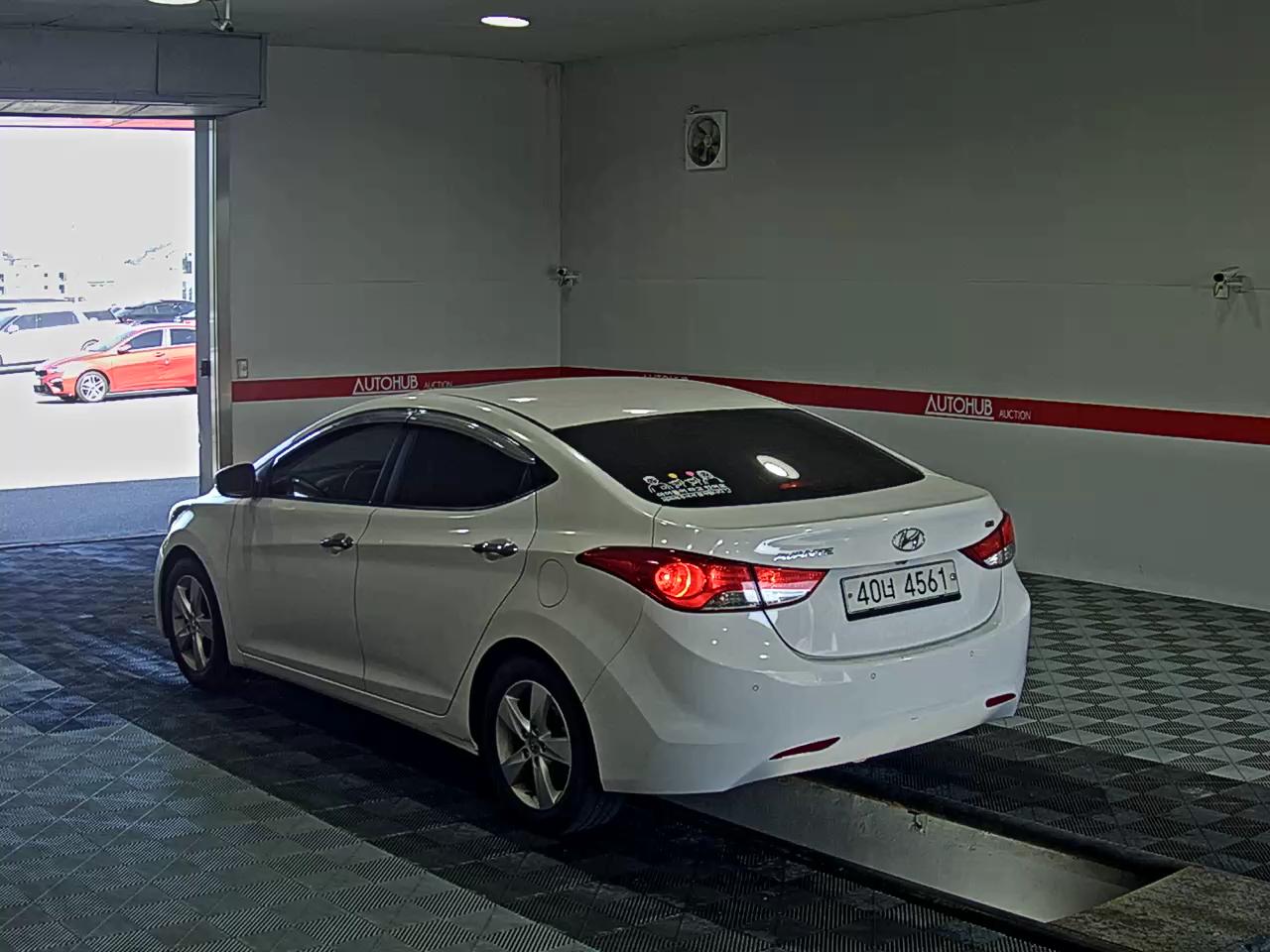 2013 - hyundai avante