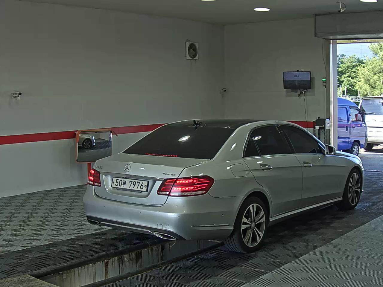 2014 - mercedes-benz e300