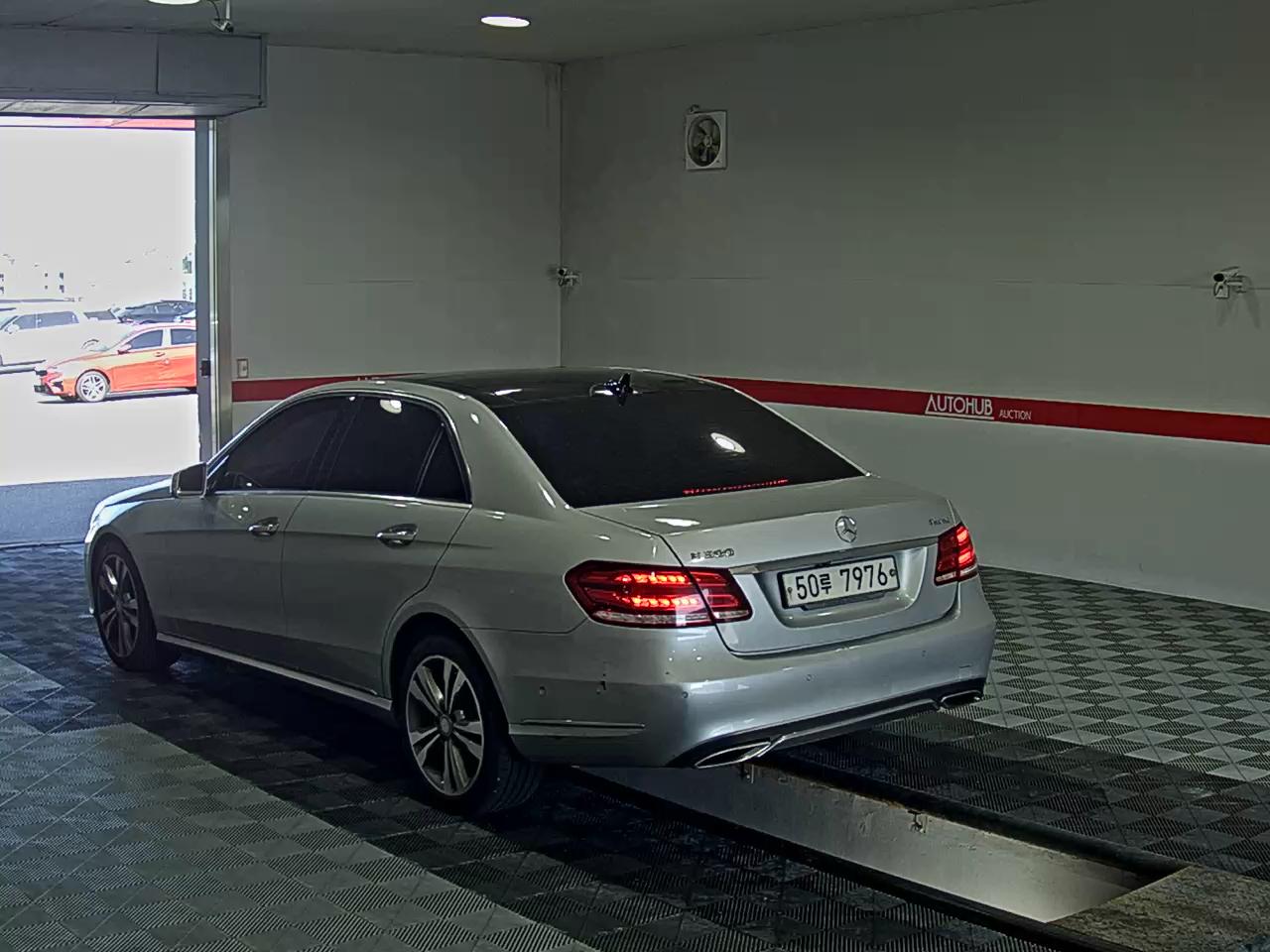 2014 - mercedes-benz e300