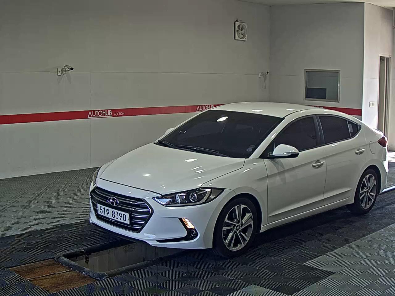 HYUNDAI AVANTE GDi VALUE