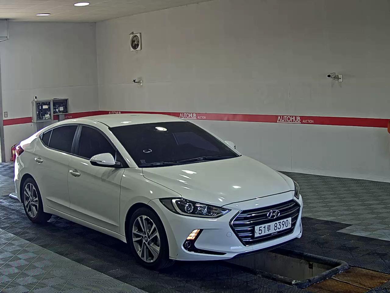 2017 - hyundai avante