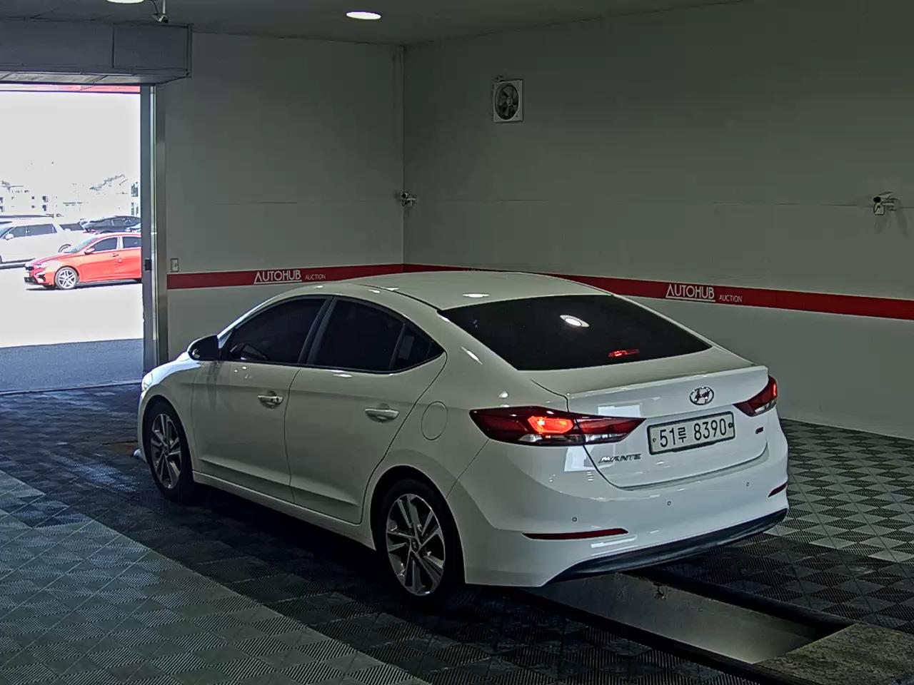 2017 - hyundai avante