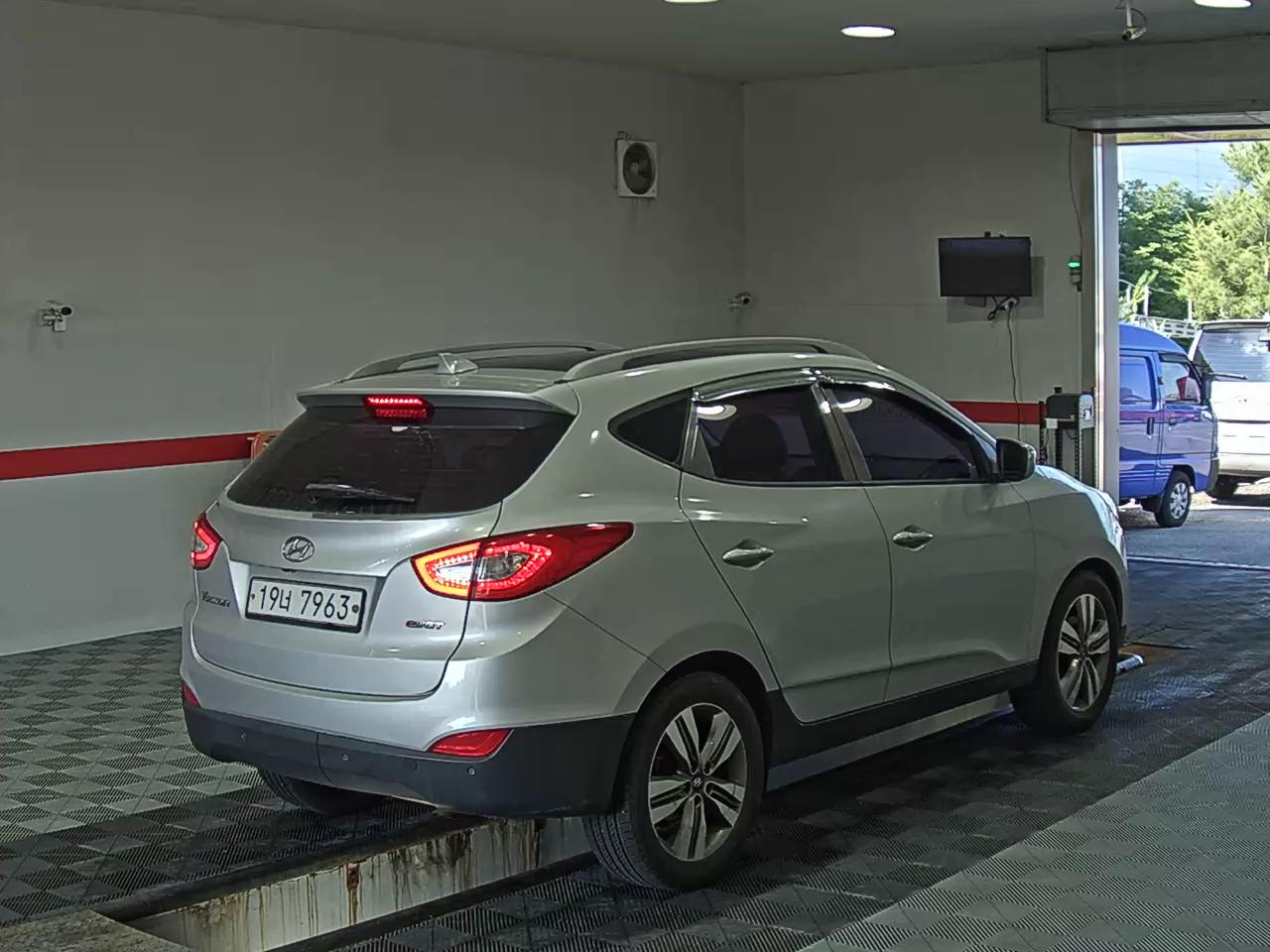 2014 - hyundai tucson