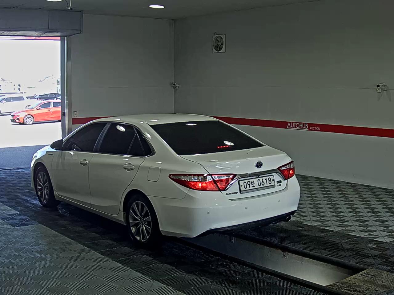 2016 - toyota camry