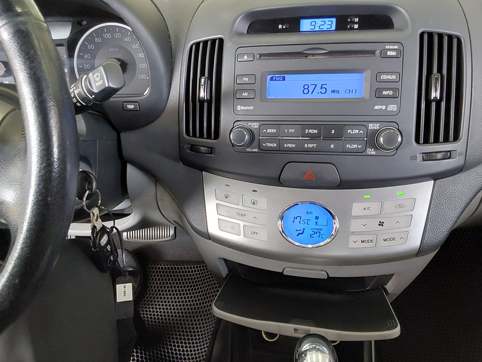 2010 - hyundai avante