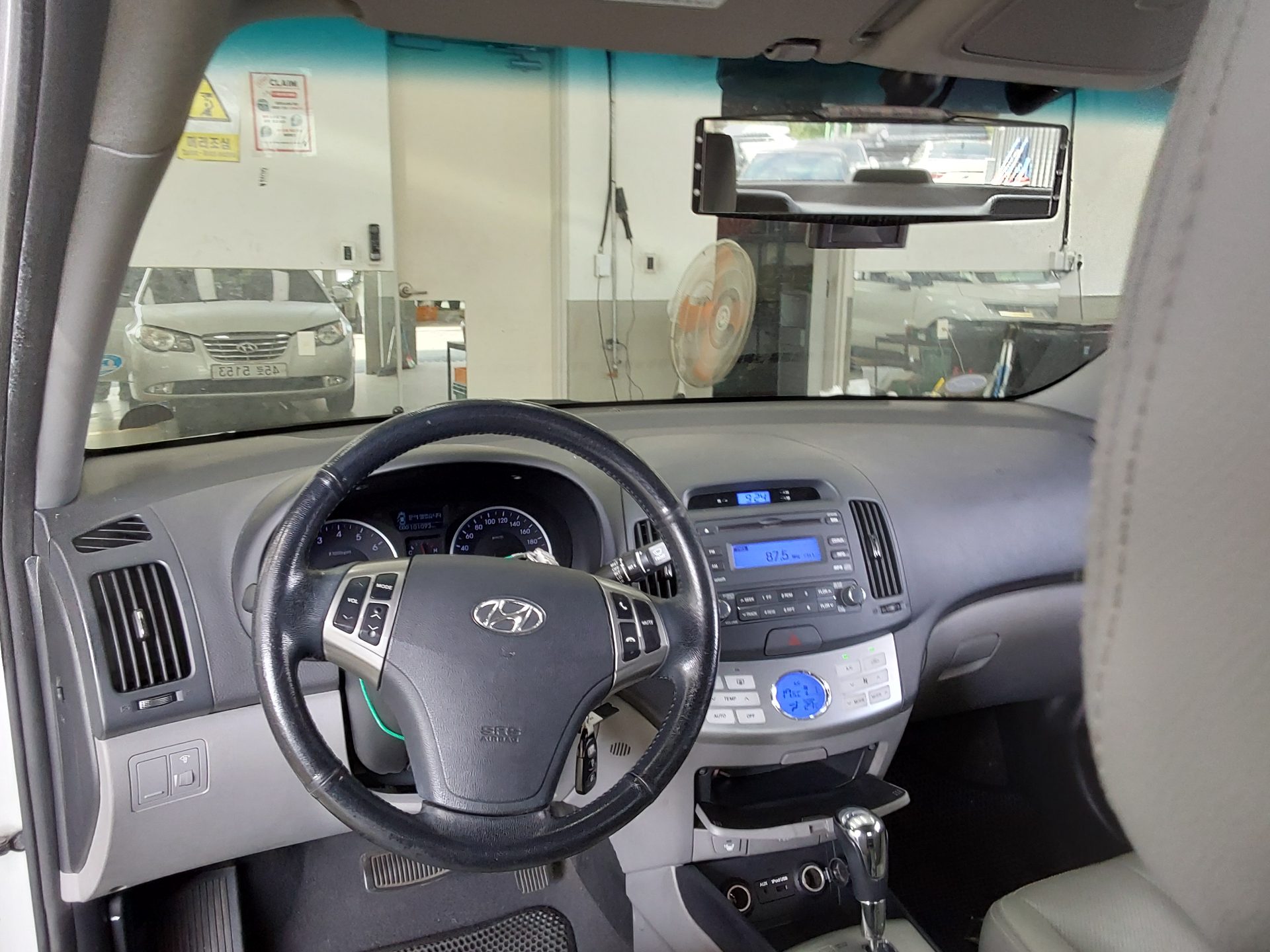 2010 - hyundai avante