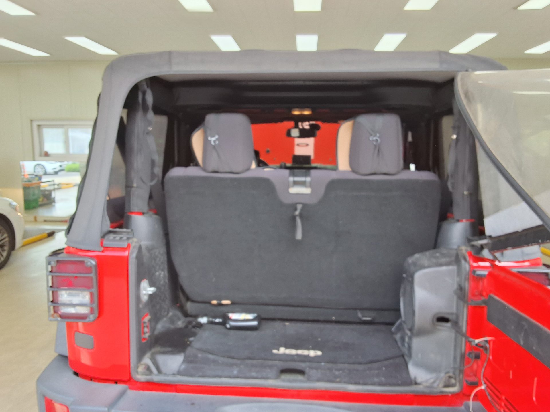 2013 - jeep wrangler