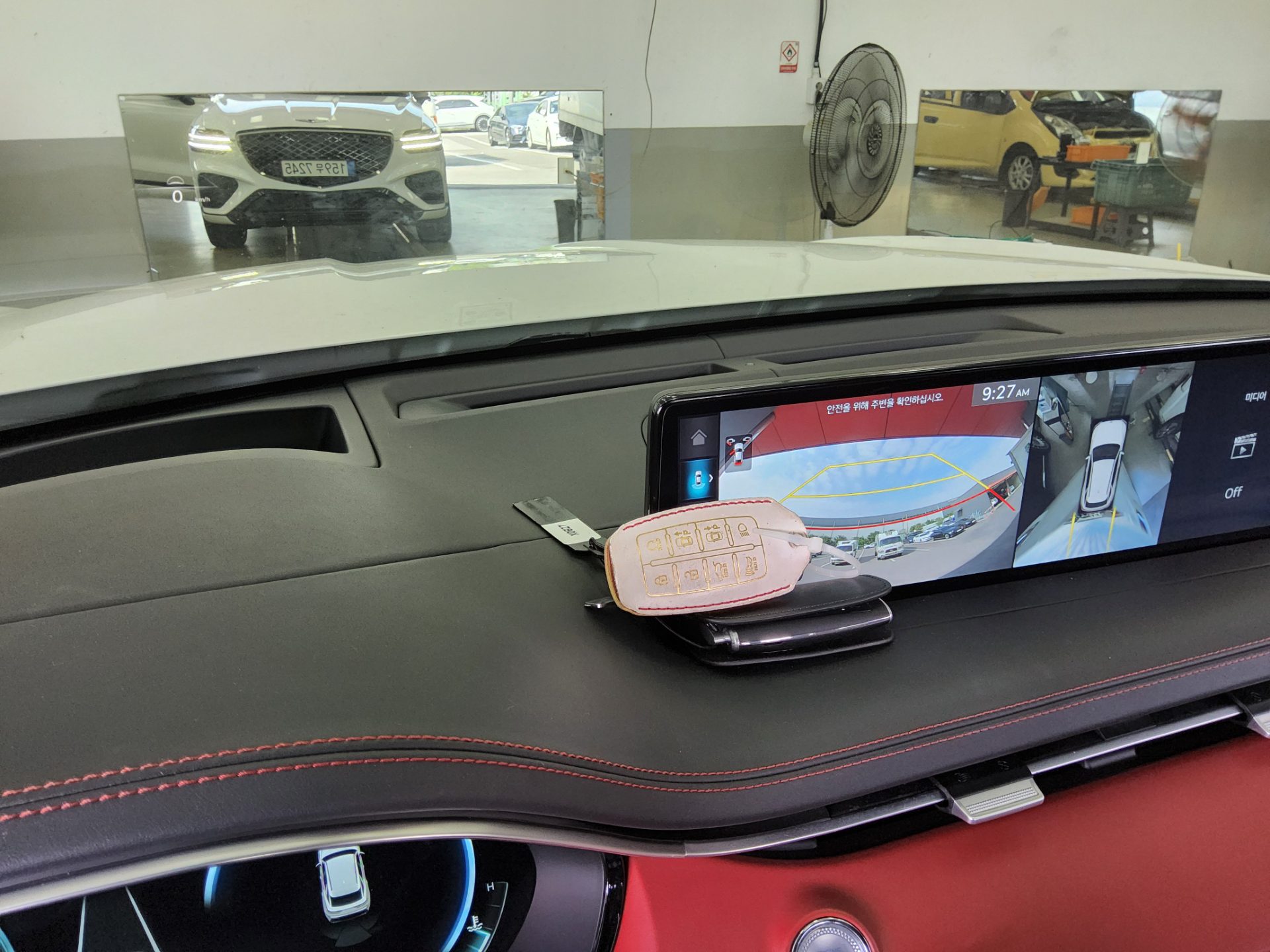 2022 - genesis gv70