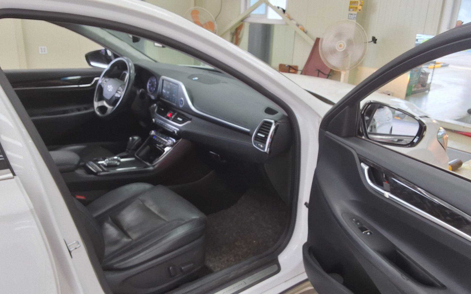 2017 - hyundai grandeur