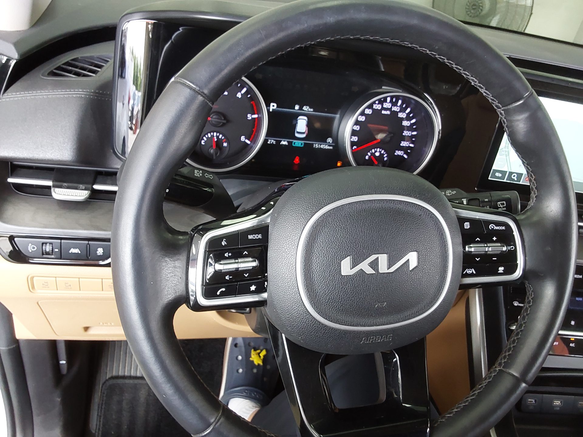 2022 - kia carnival
