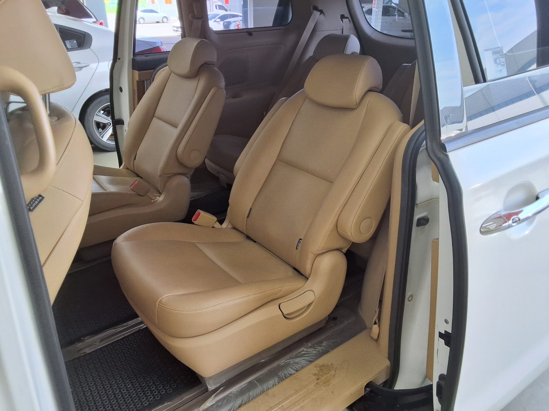 2019 - kia carnival