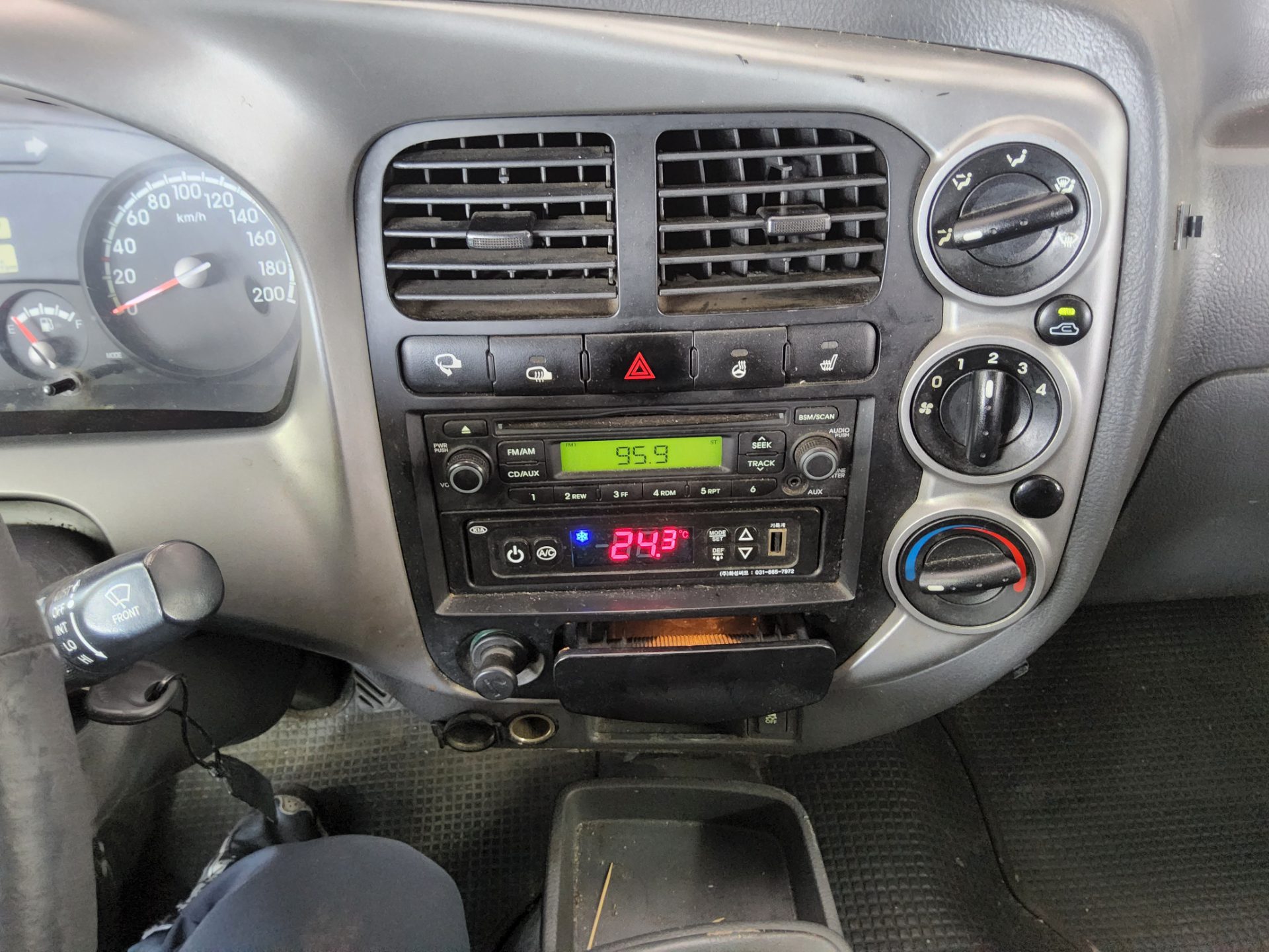2016 - kia bongo