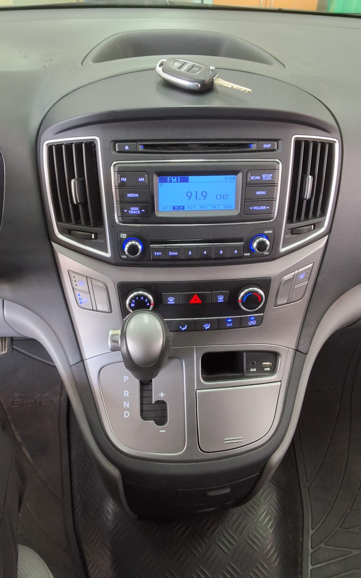2021 - hyundai grand starex