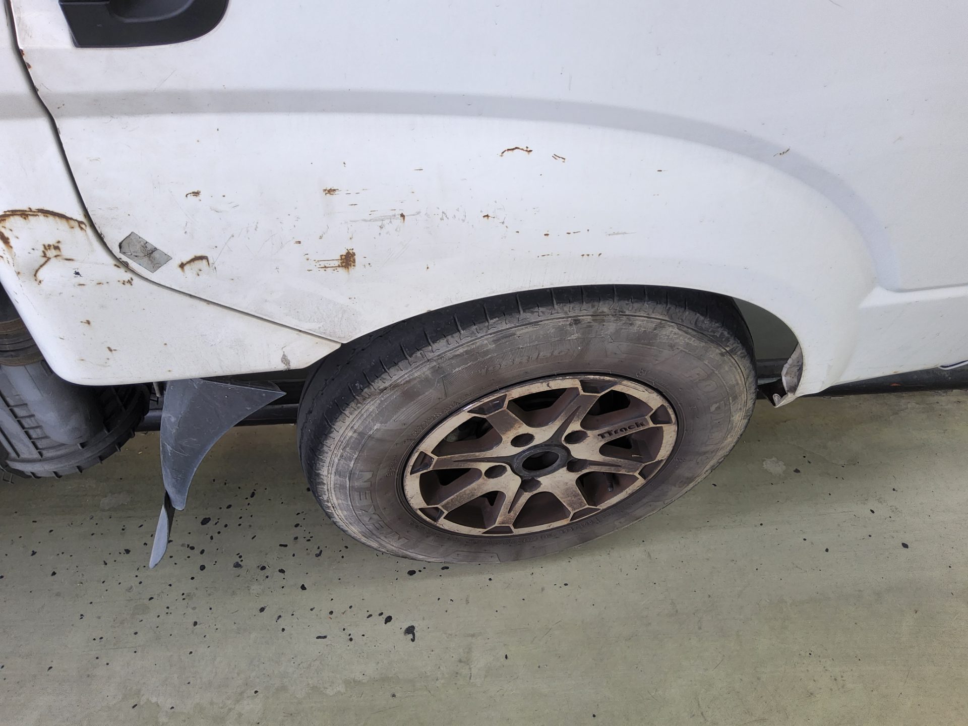 2016 - kia bongo