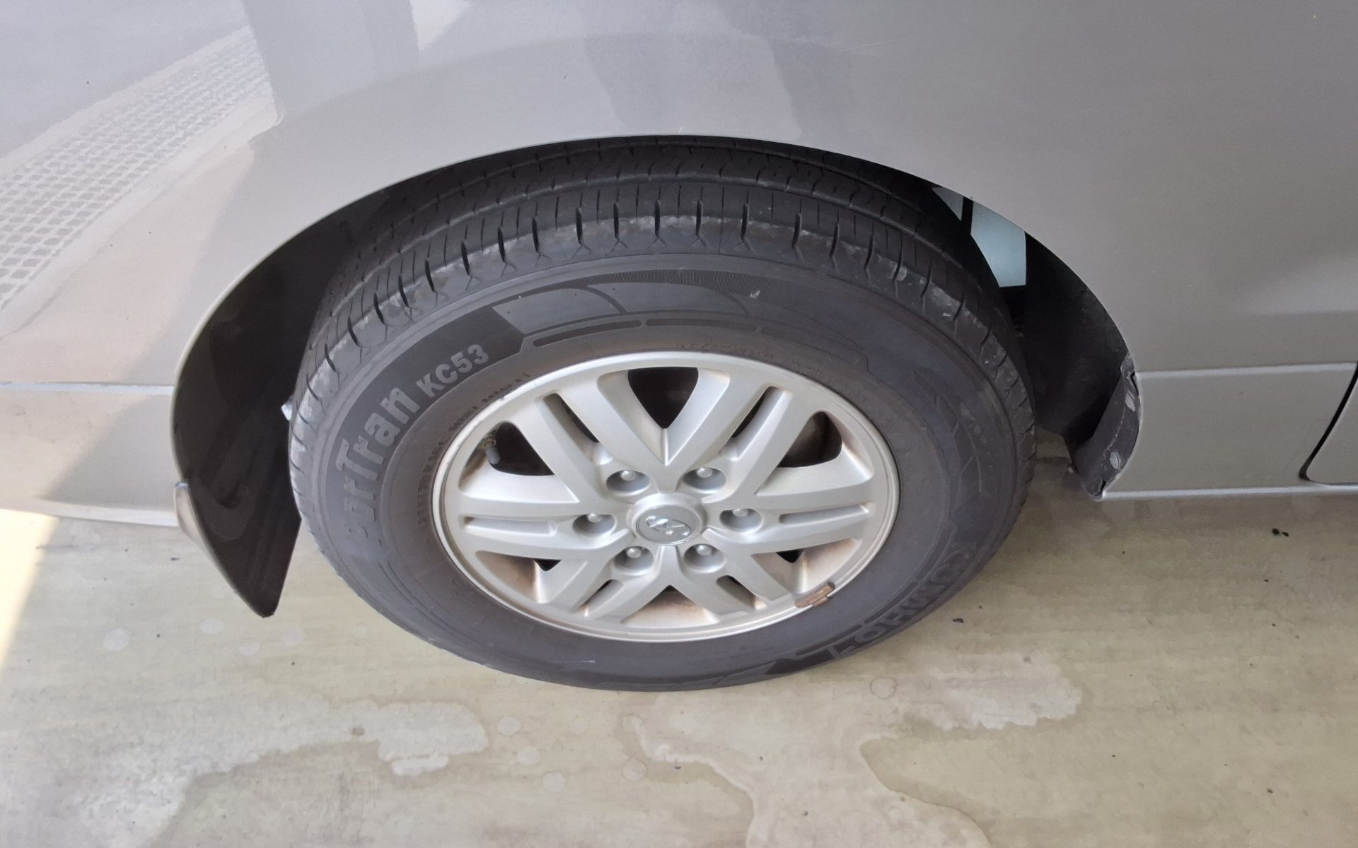 2021 - hyundai grand starex