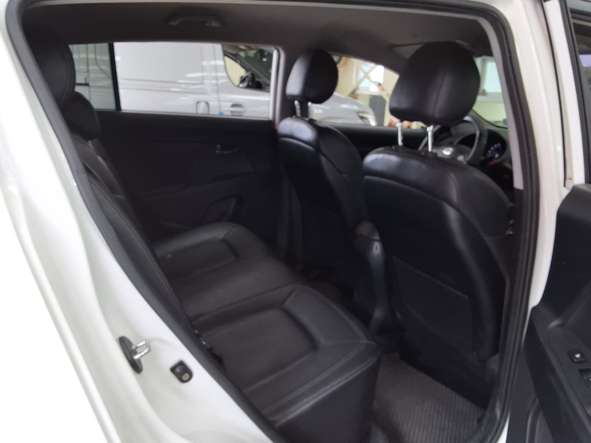 2011 - kia sportage