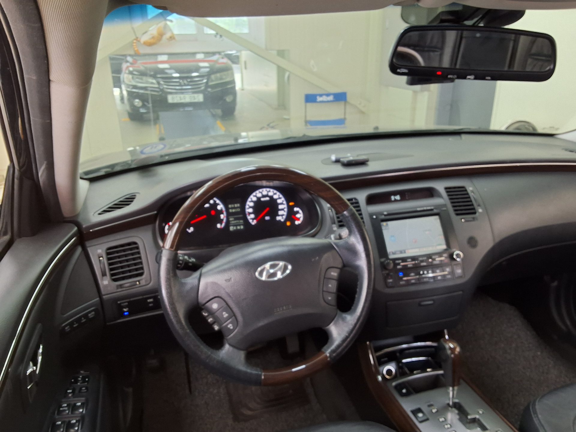 2010 - hyundai grandeur
