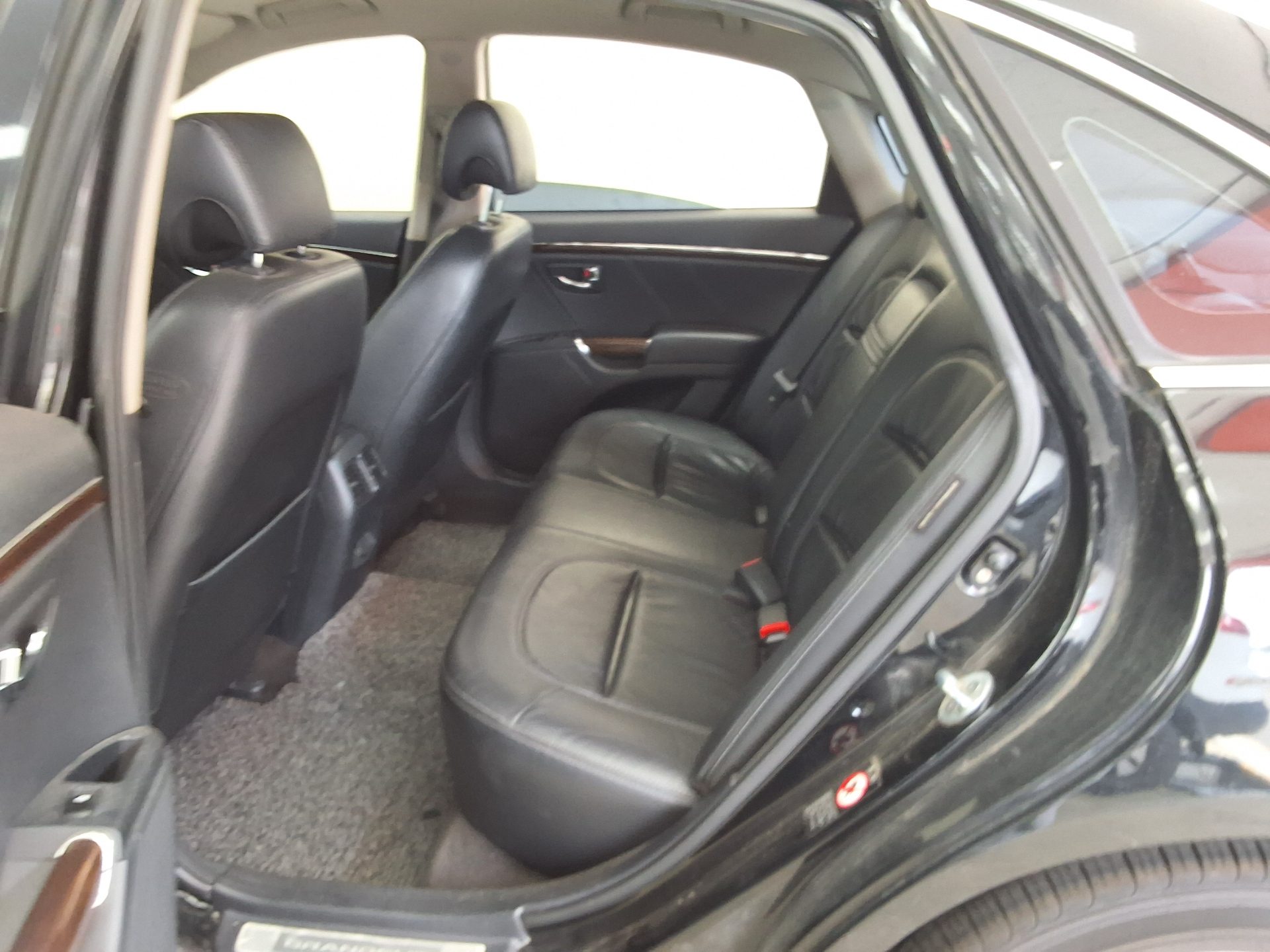 2010 - hyundai grandeur