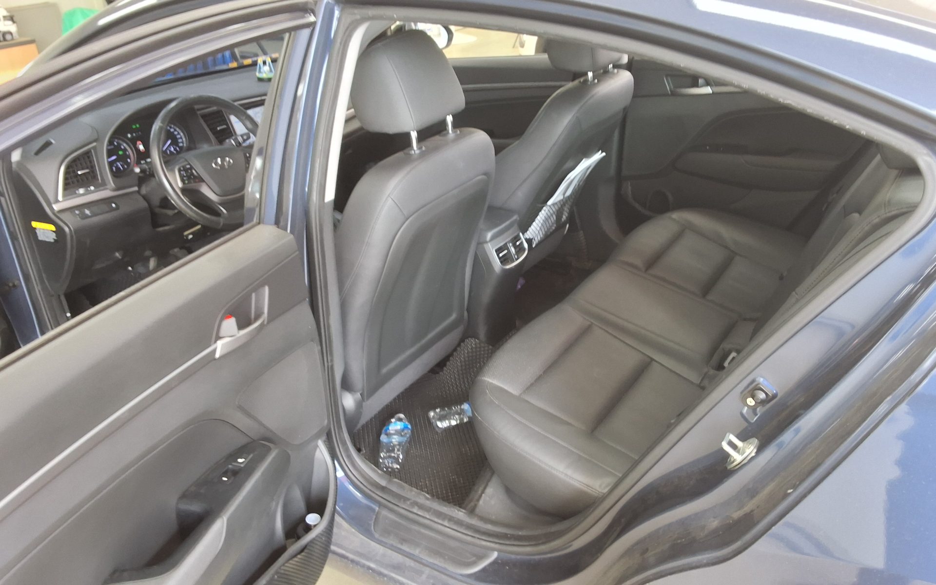 2018 - hyundai avante