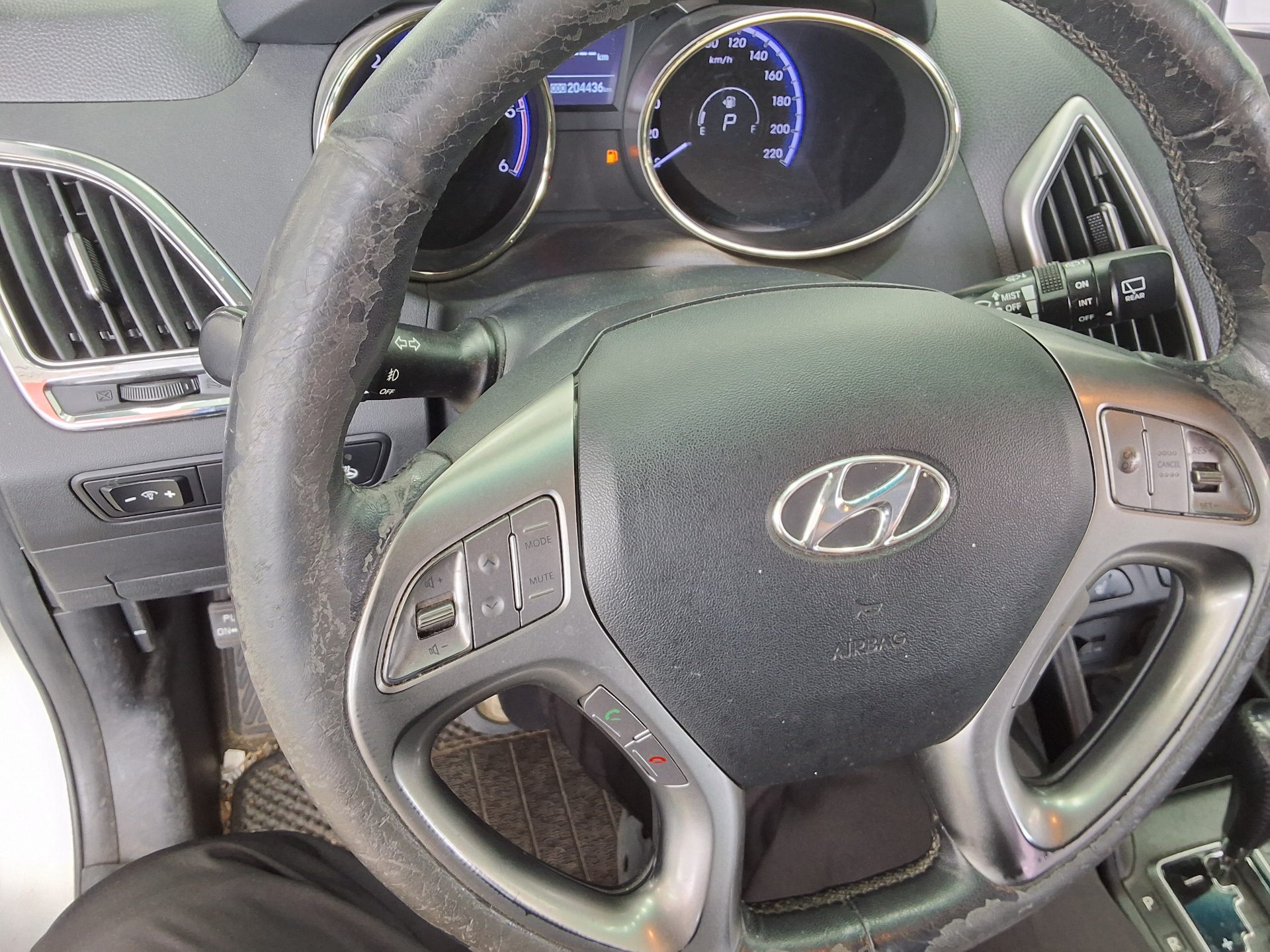 2012 - hyundai tucson