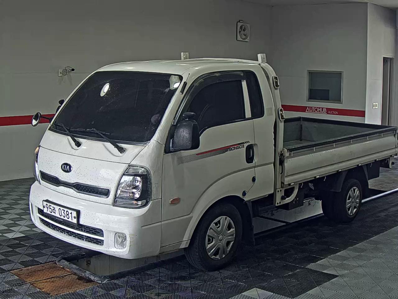 KIA BONGO III CARGO 1 TON KING CAB EXTRA WHEEBASE