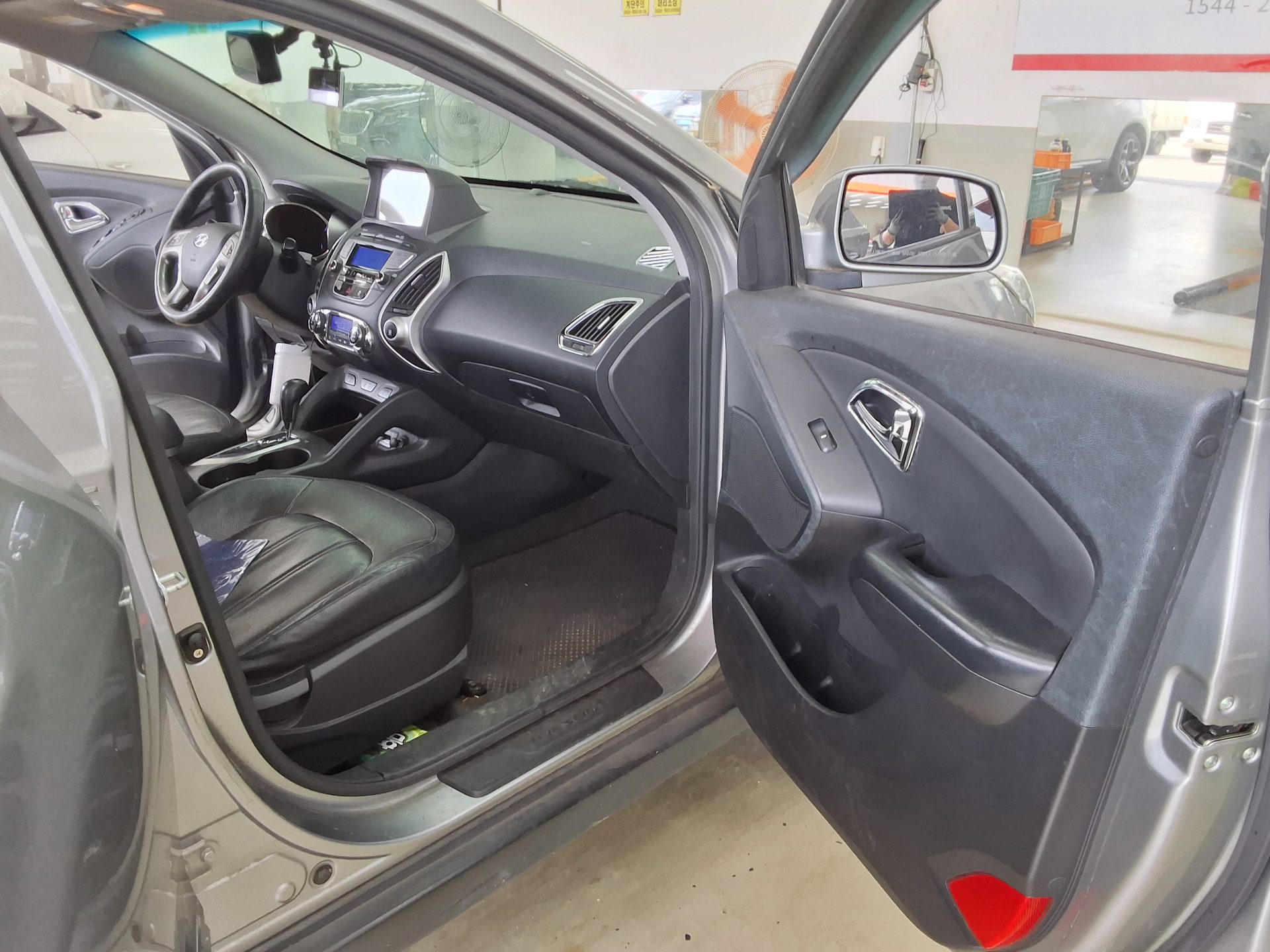 2012 - hyundai tucson