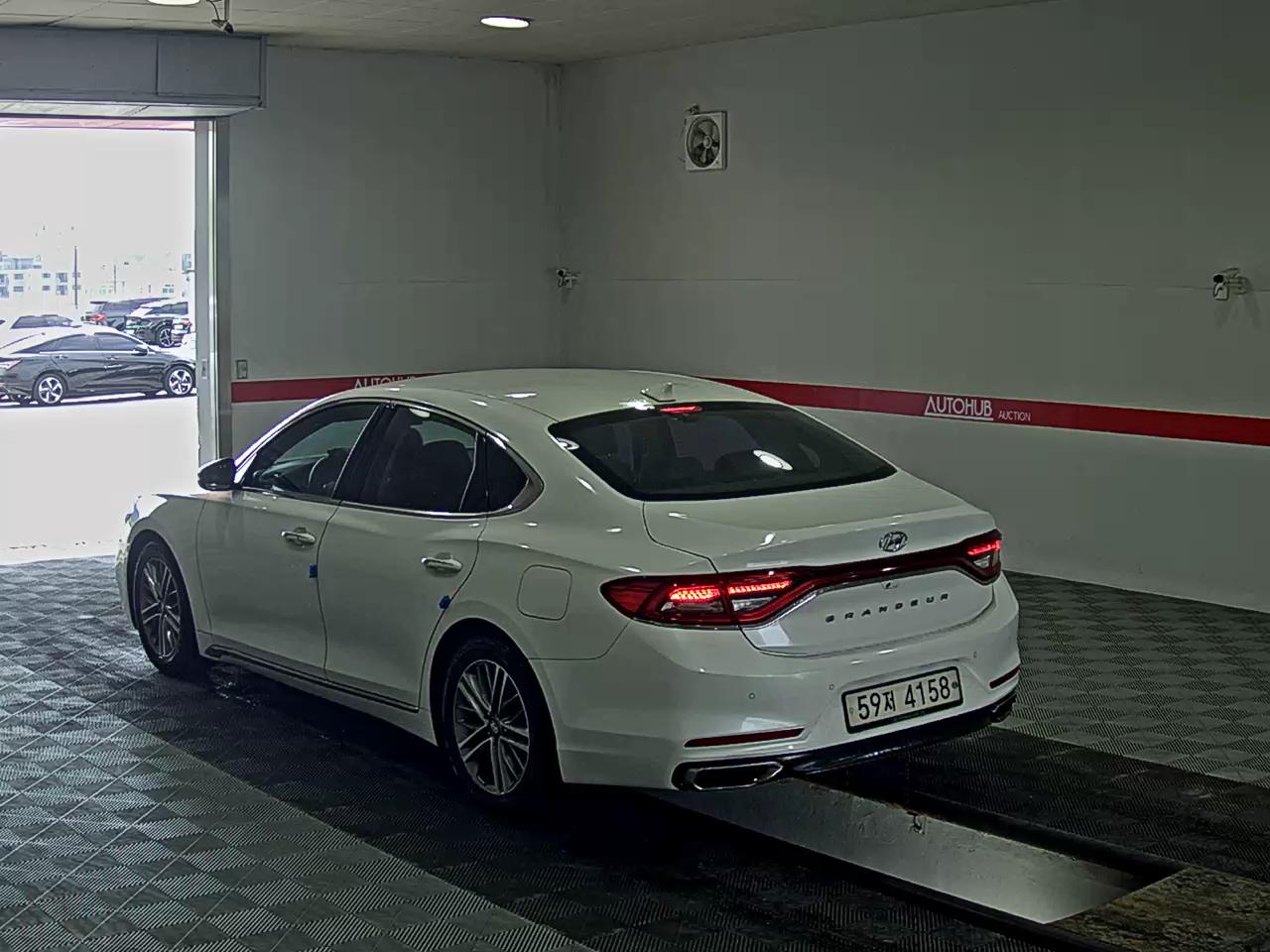 2017 - hyundai grandeur