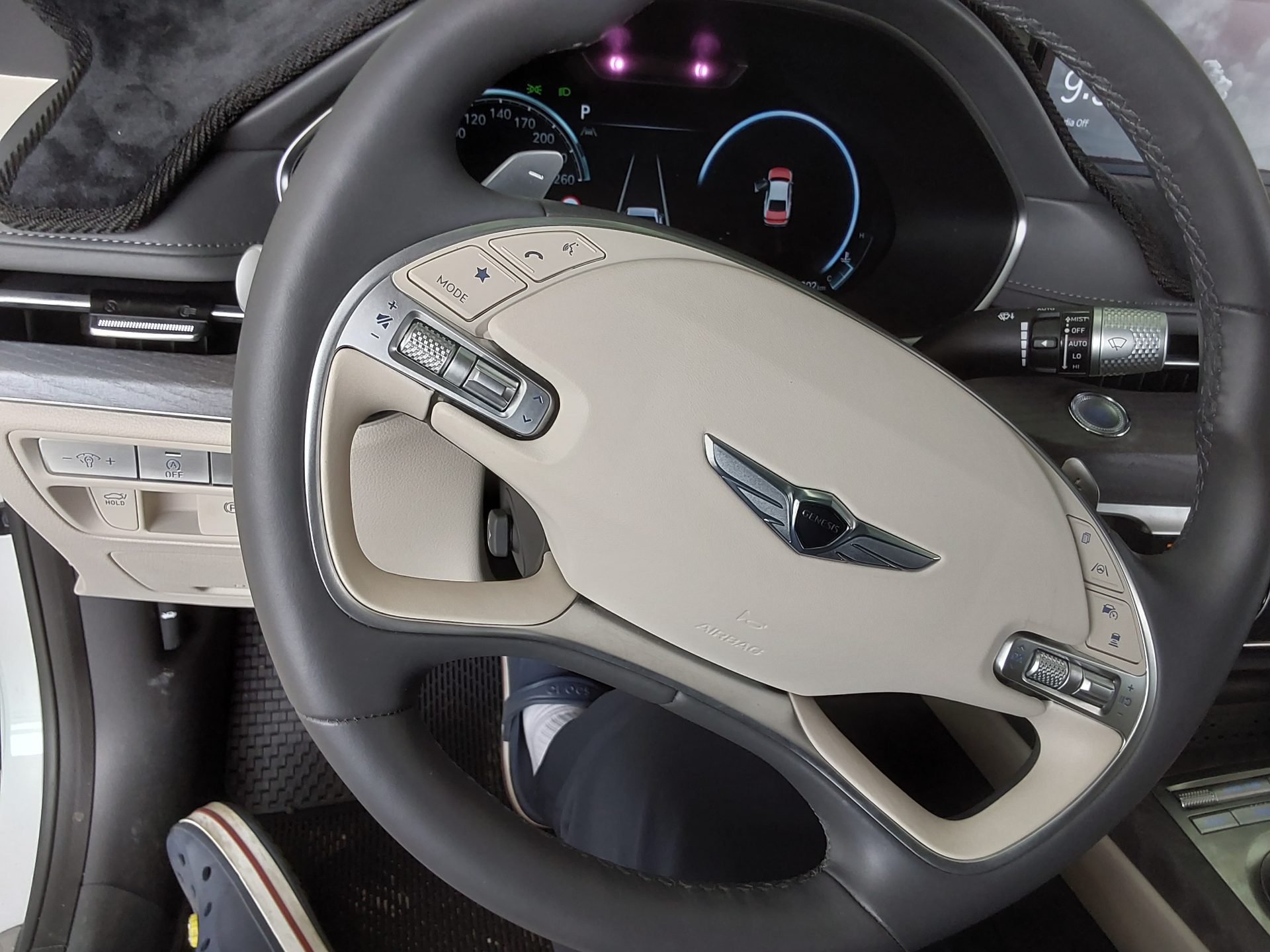 2023 - genesis g80